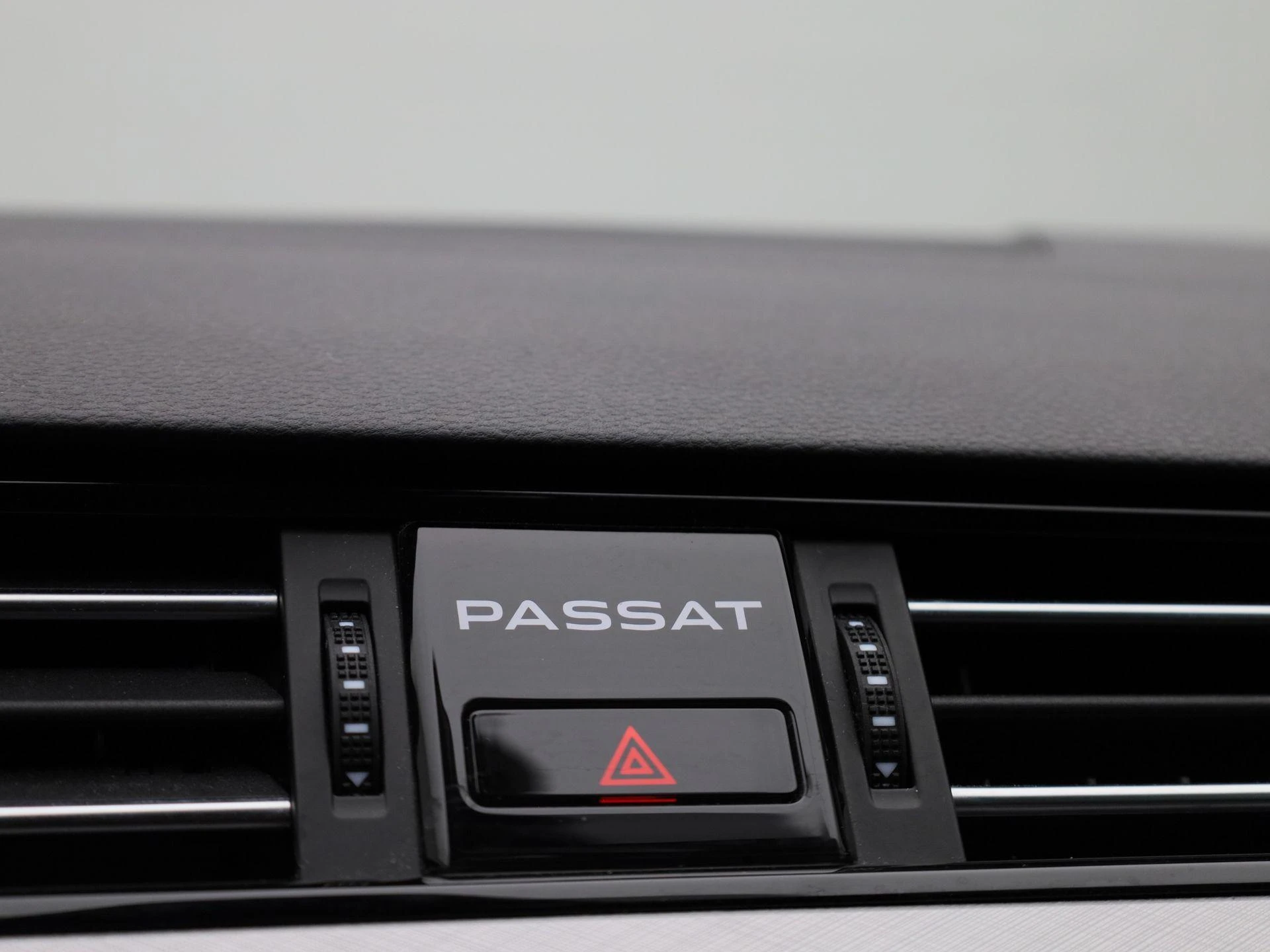 Volkswagen-Passat-image-28