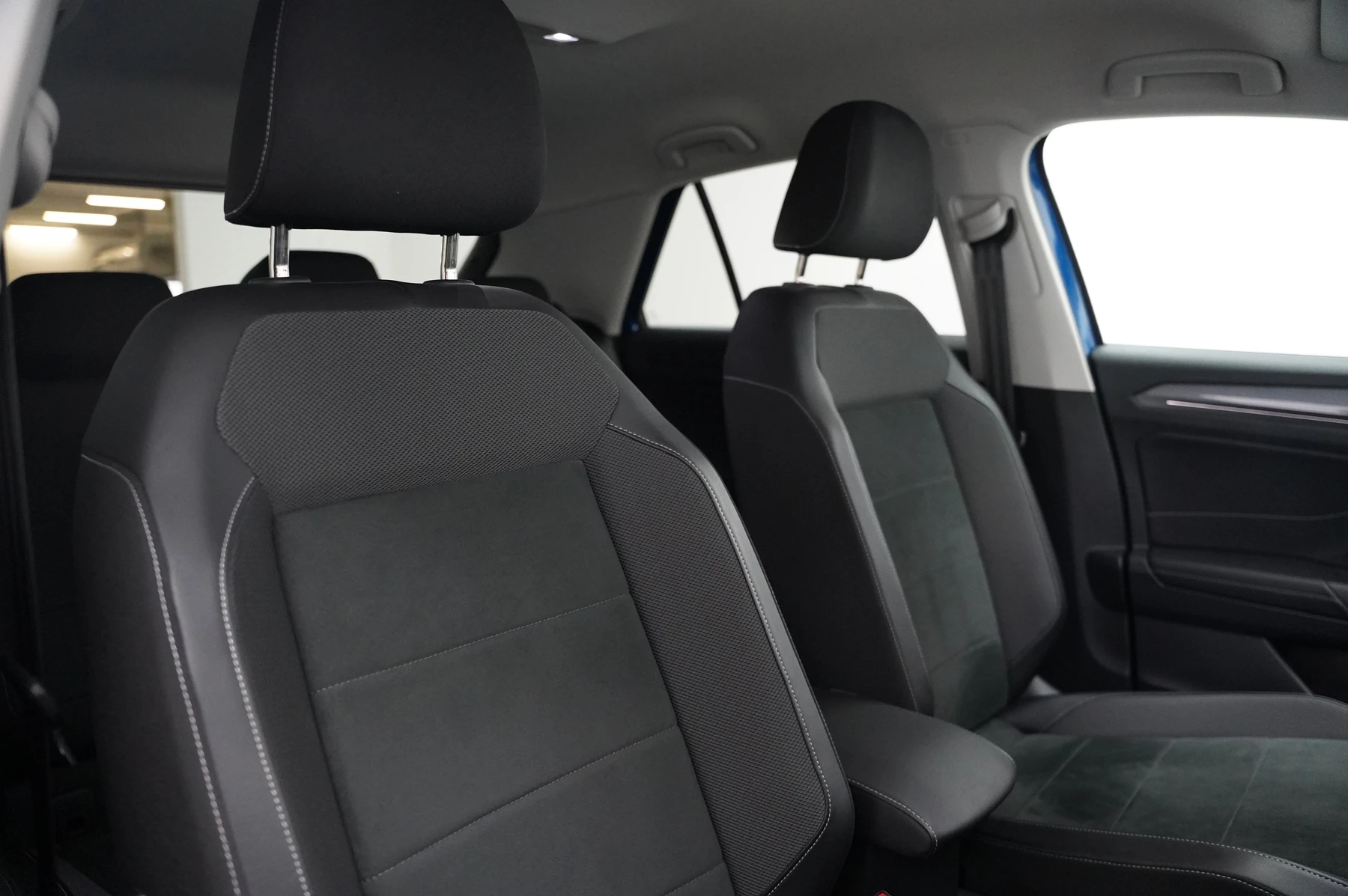 Volkswagen-T-Roc-image-9