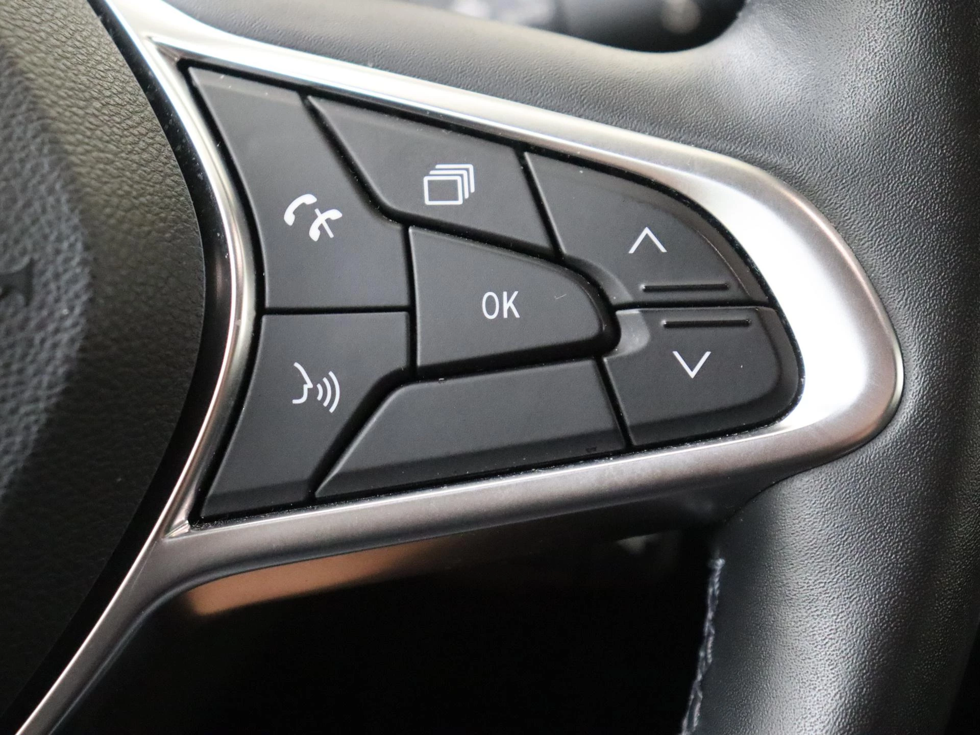 Renault-Arkana-image-13