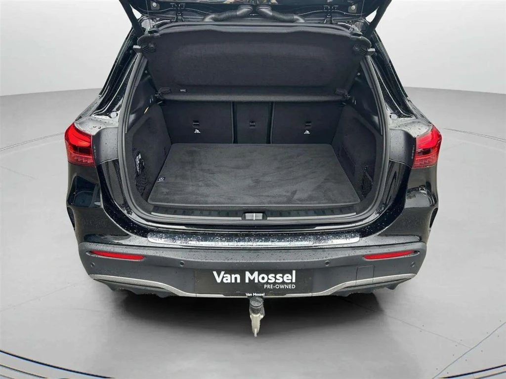 Mercedes-Benz-EQA-image-22