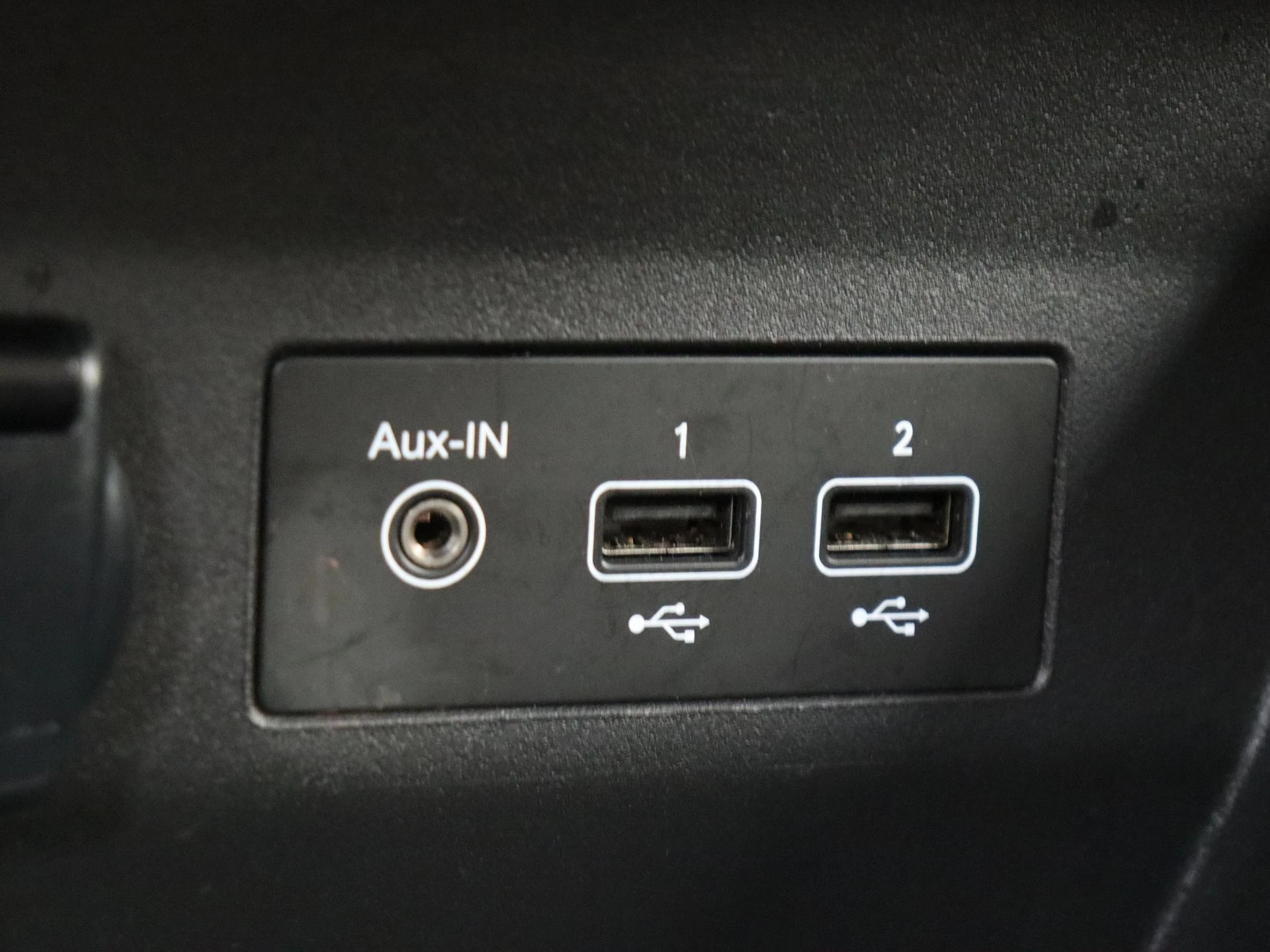 Renault-Clio-image-22