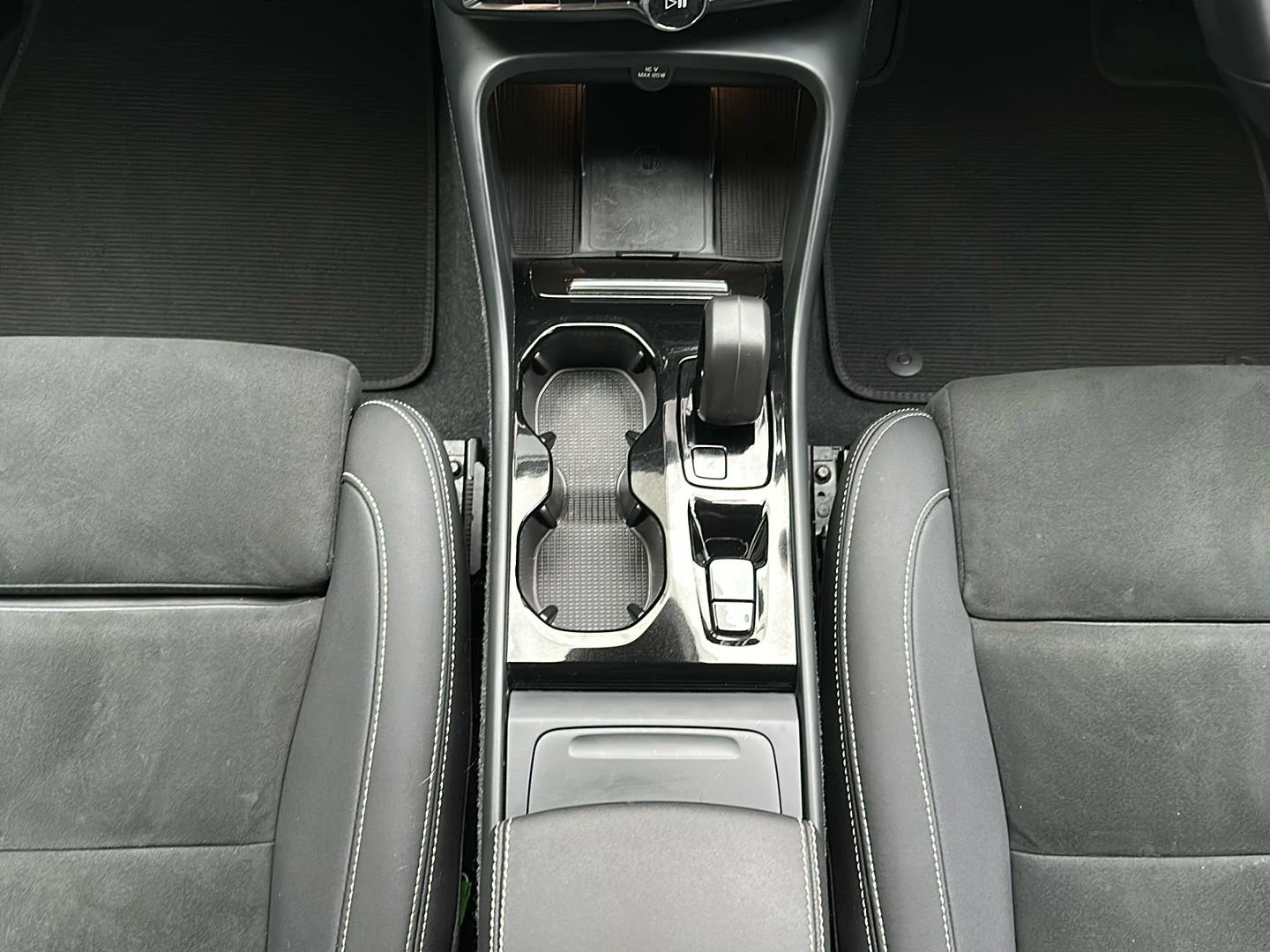 Volvo-XC40-image-11