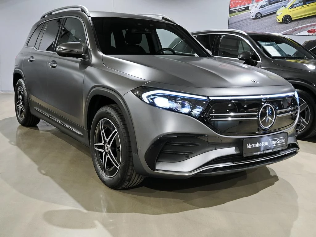 Mercedes-Benz-EQB 250+-image-4