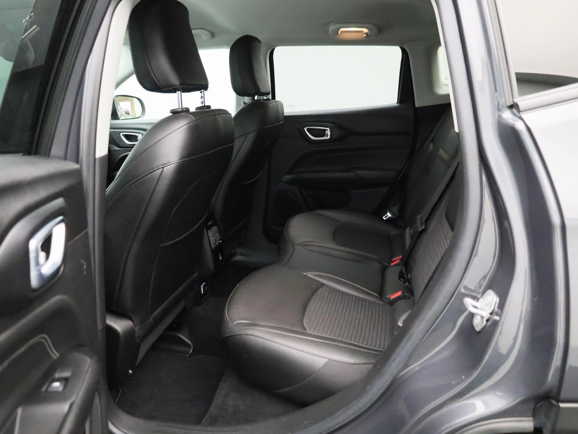 Jeep Compass 1.3 Turbo T4 190 4xe ATX Night Eagle