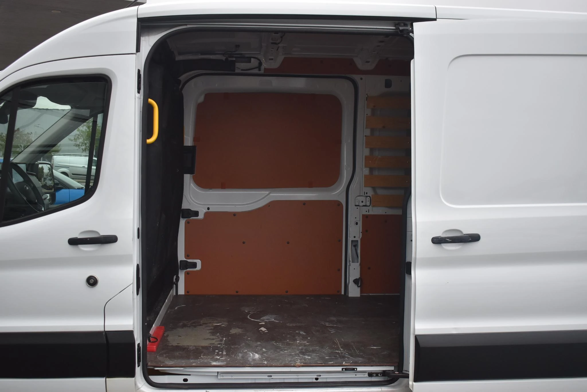 Ford-Transit-image-8