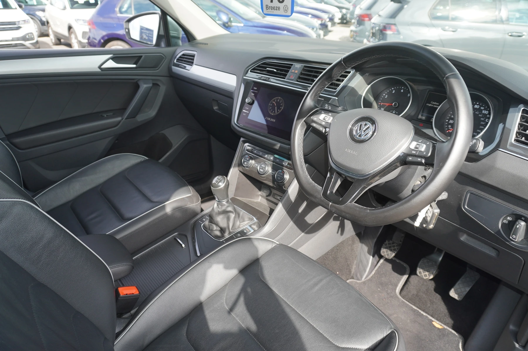 Volkswagen-Tiguan-image-5