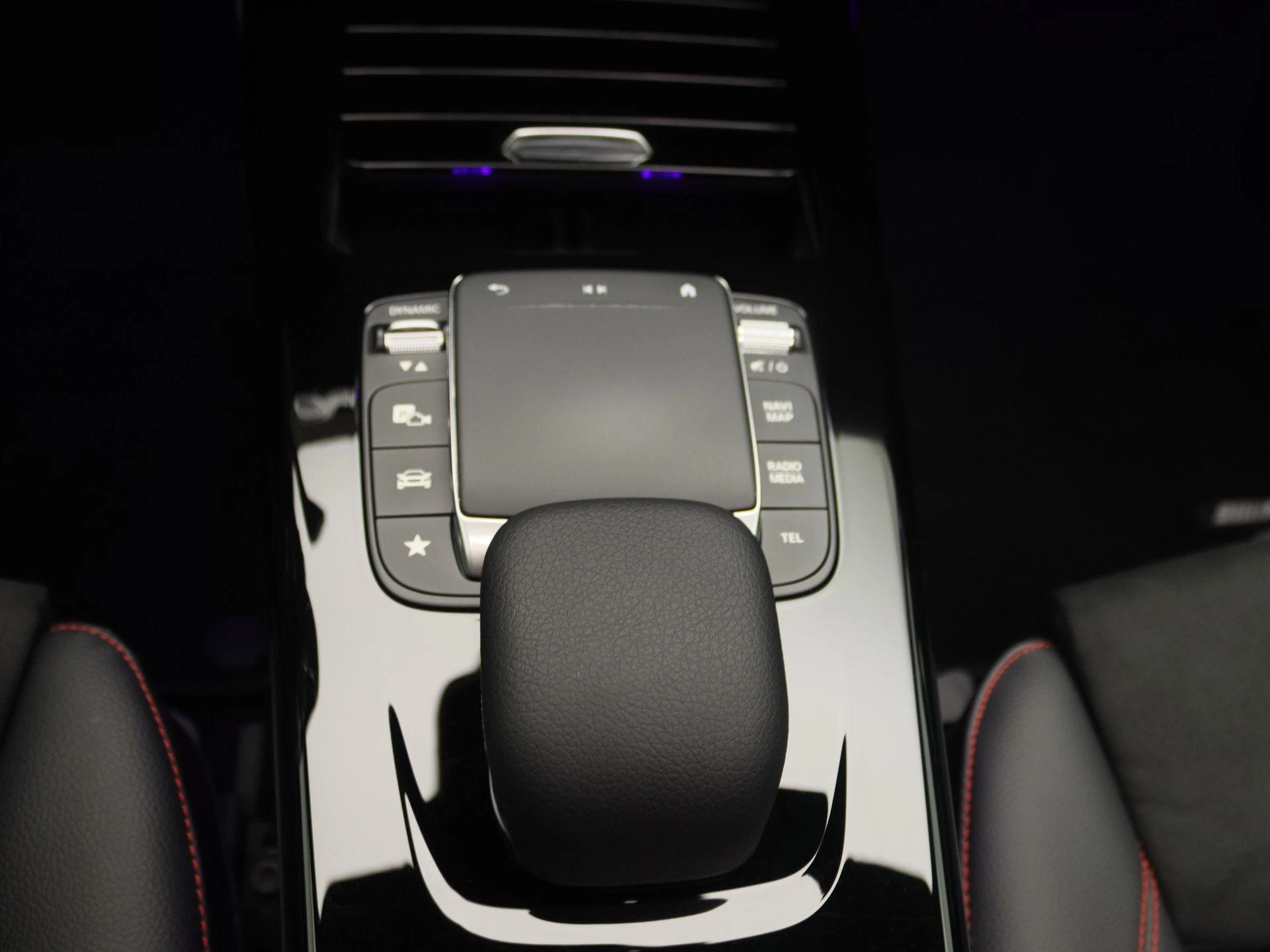 Mercedes-Benz-A-Klasse-image-10