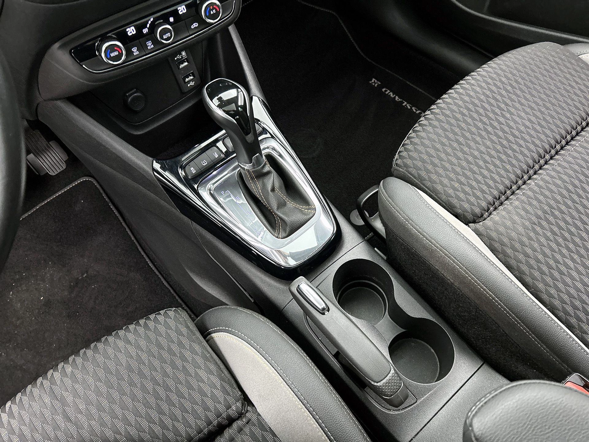 Opel Crossland X 1.2 Turbo Innovation