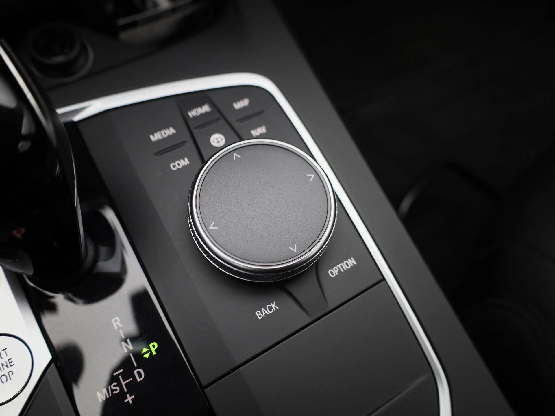 BMW-1 Reeks-image-19