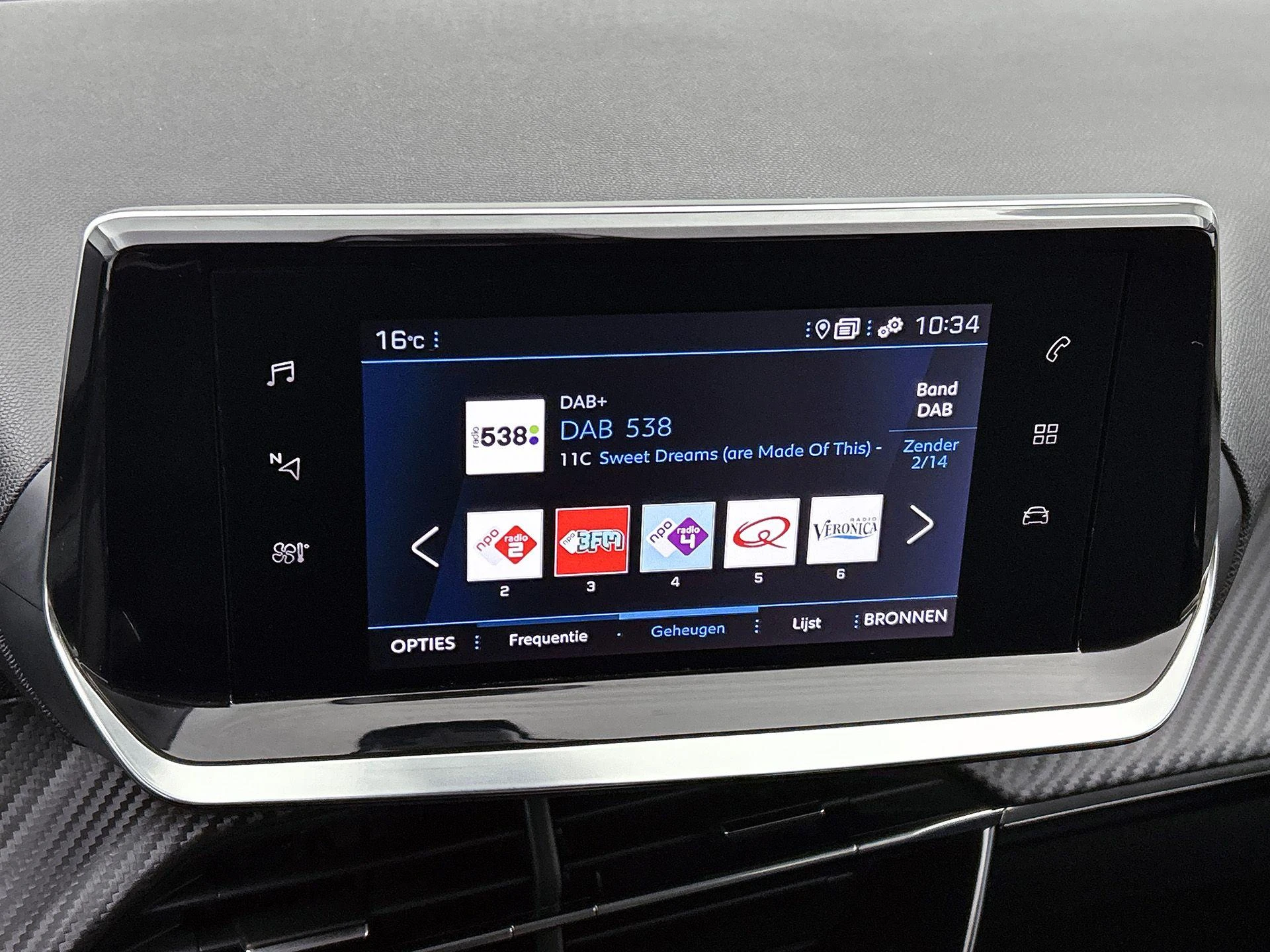Peugeot-208-image-6