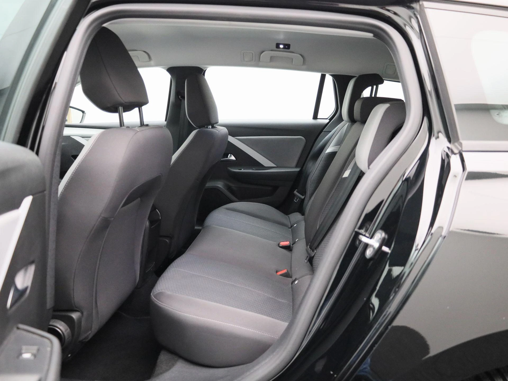 Opel-Astra-image-9