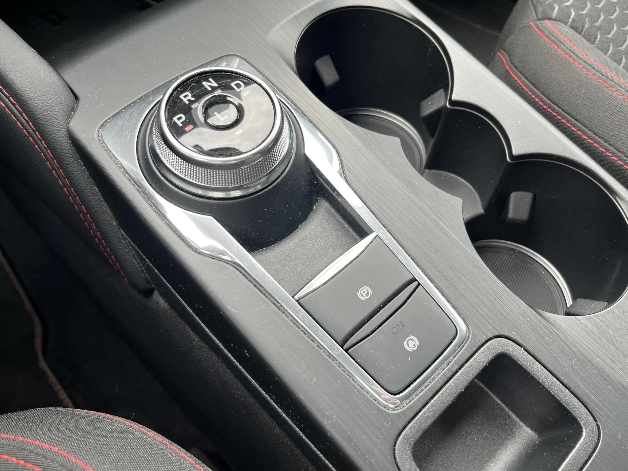 Ford-Kuga-image-37