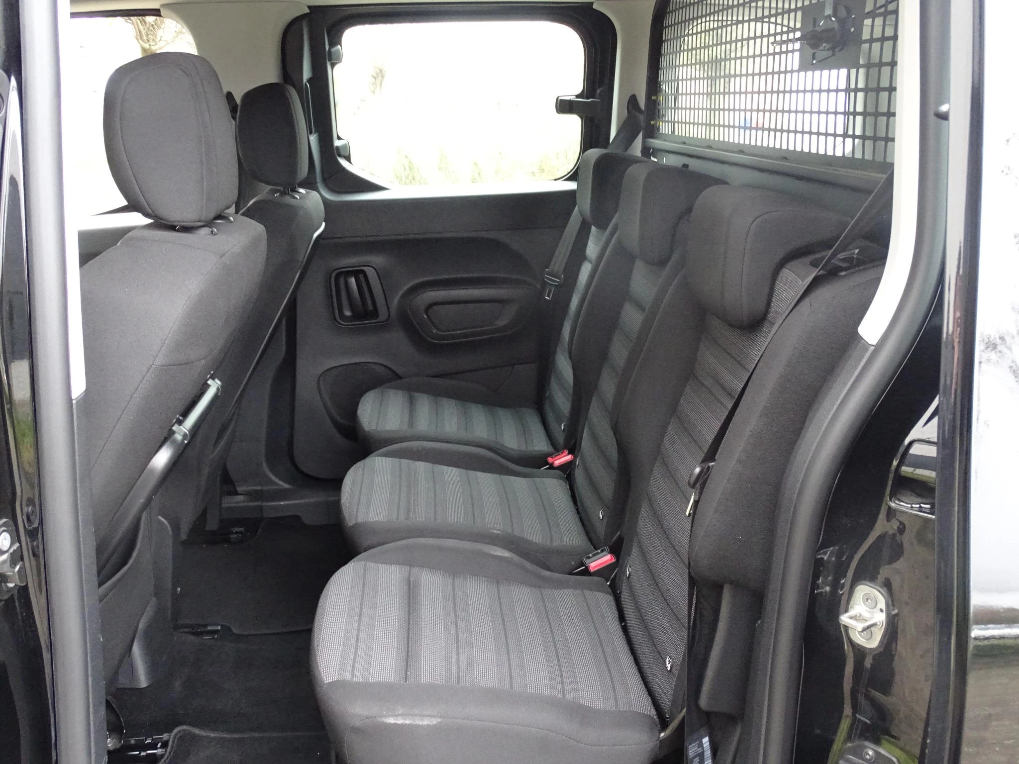 Opel-Combo-image-17