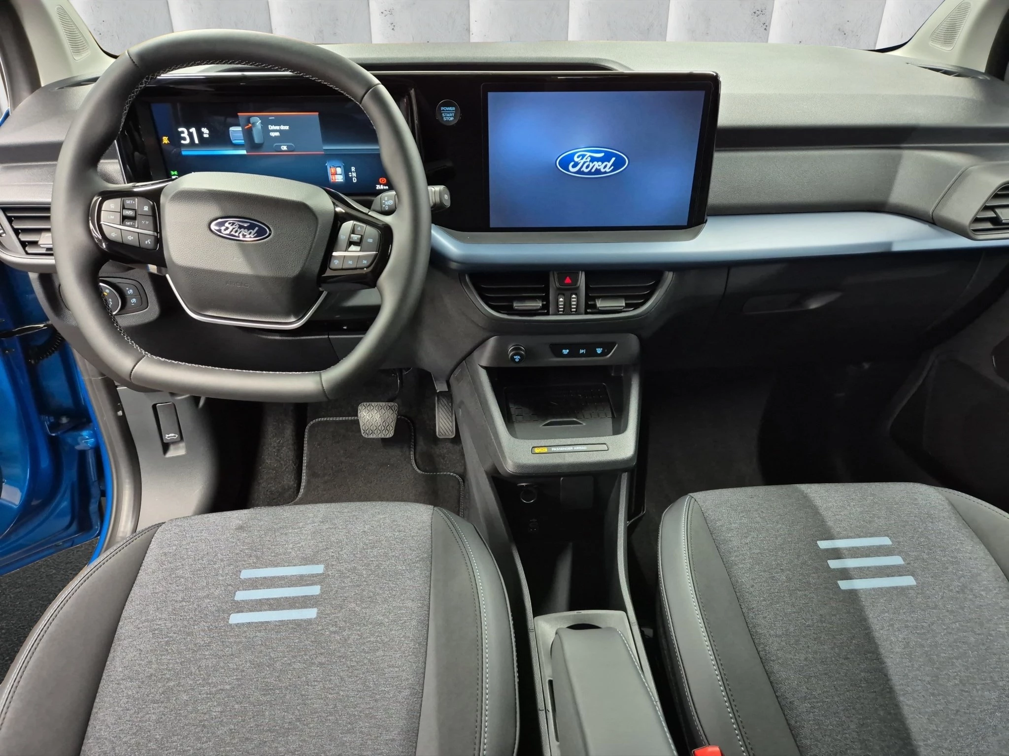 Ford-Tourneo Courier-image-10