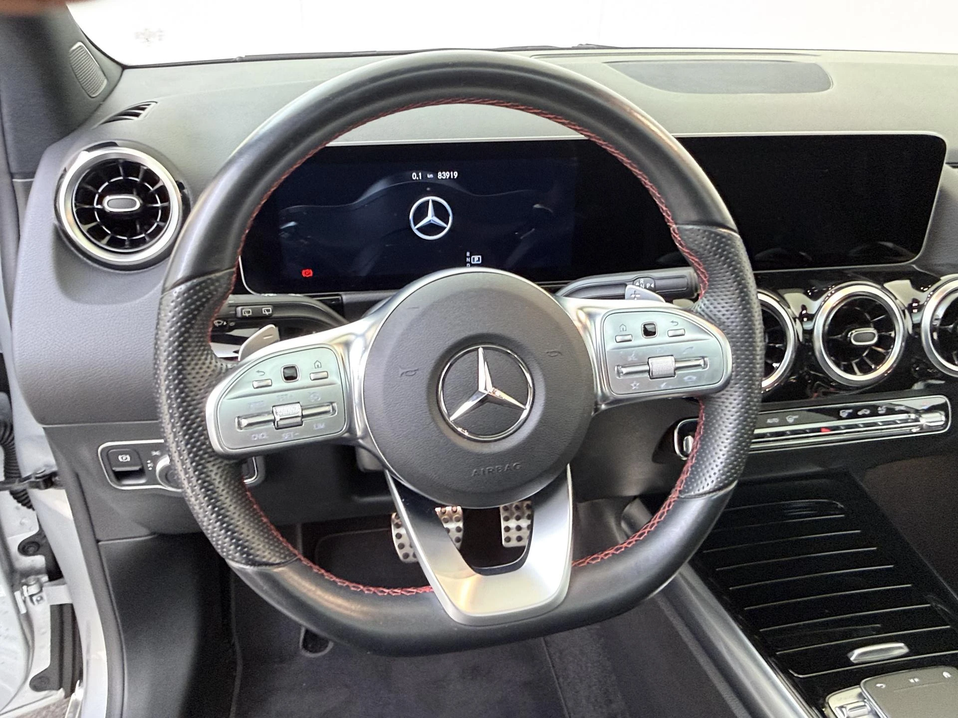 Mercedes-Benz-B-Klasse-image-9