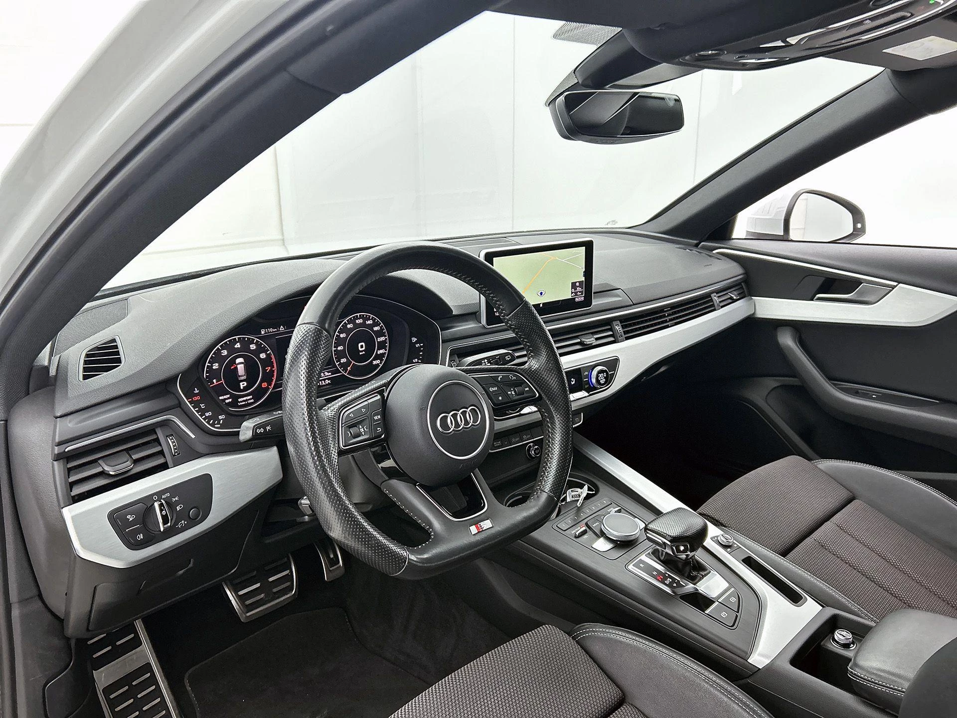 Audi-A4-image-16