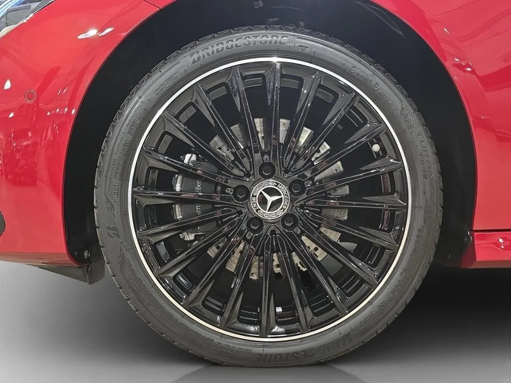 Mercedes-Benz-CLA 250 e-image-6