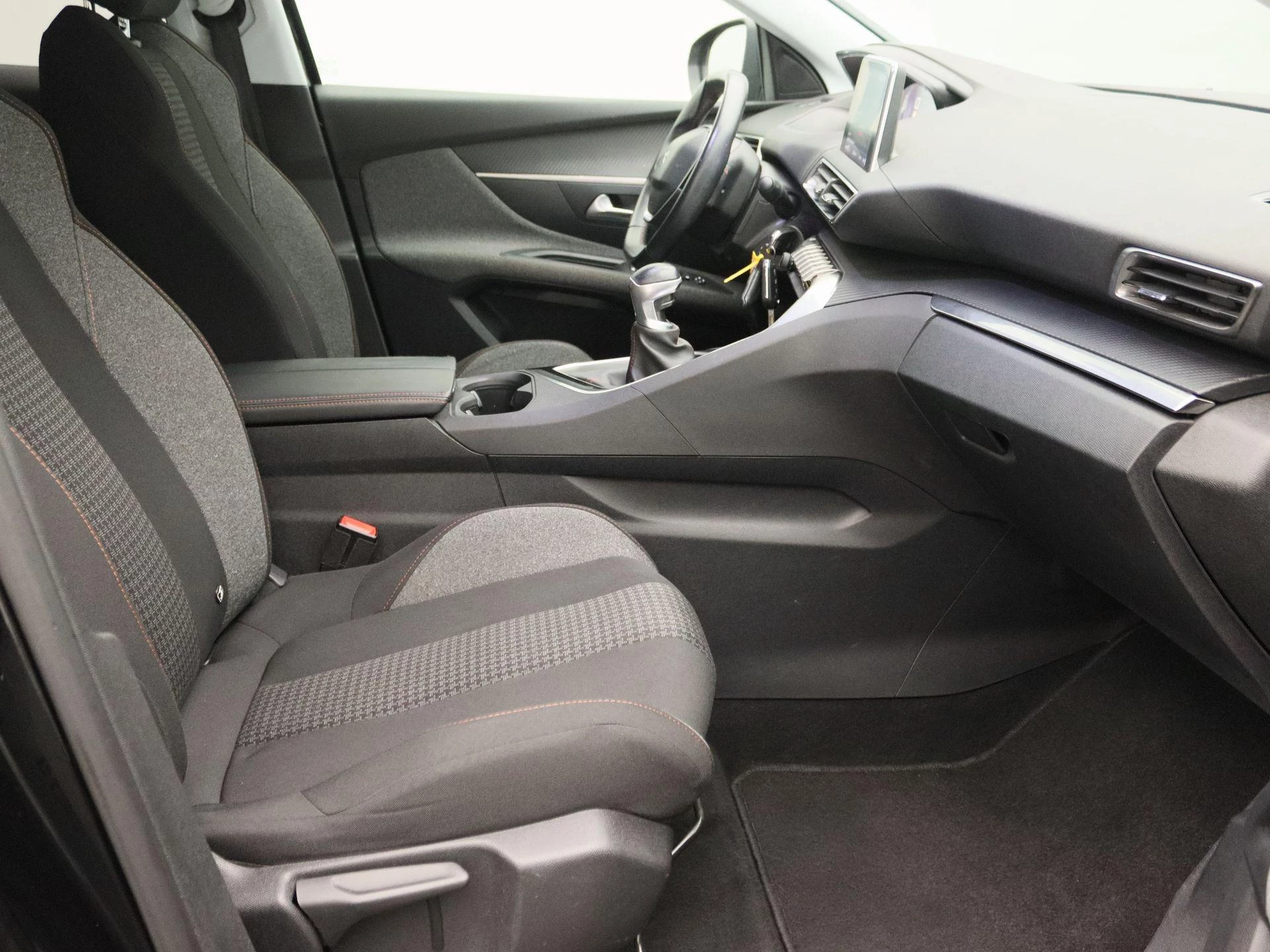 Peugeot-3008-image-23
