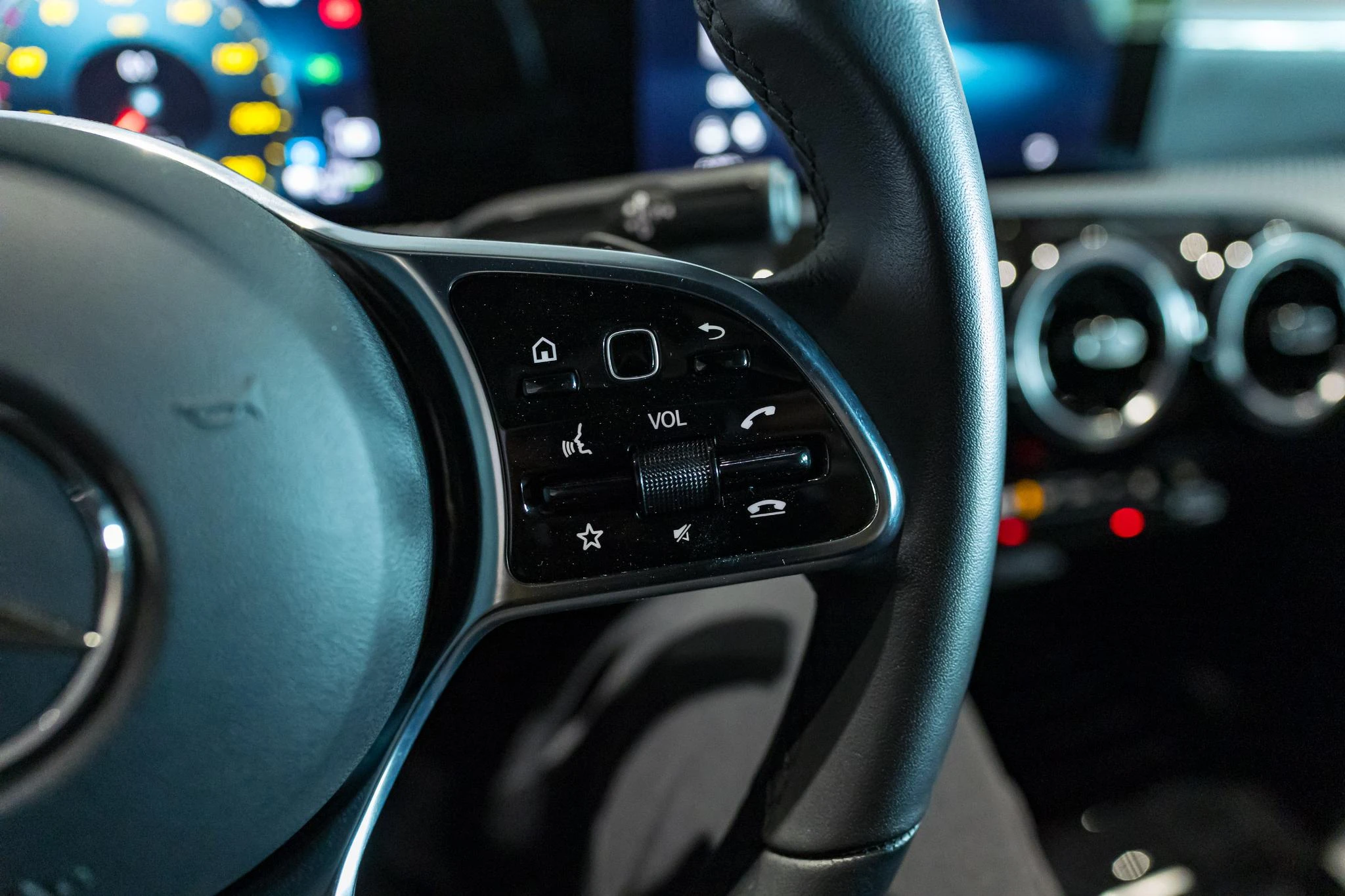 Mercedes-Benz-Classe A-image-24