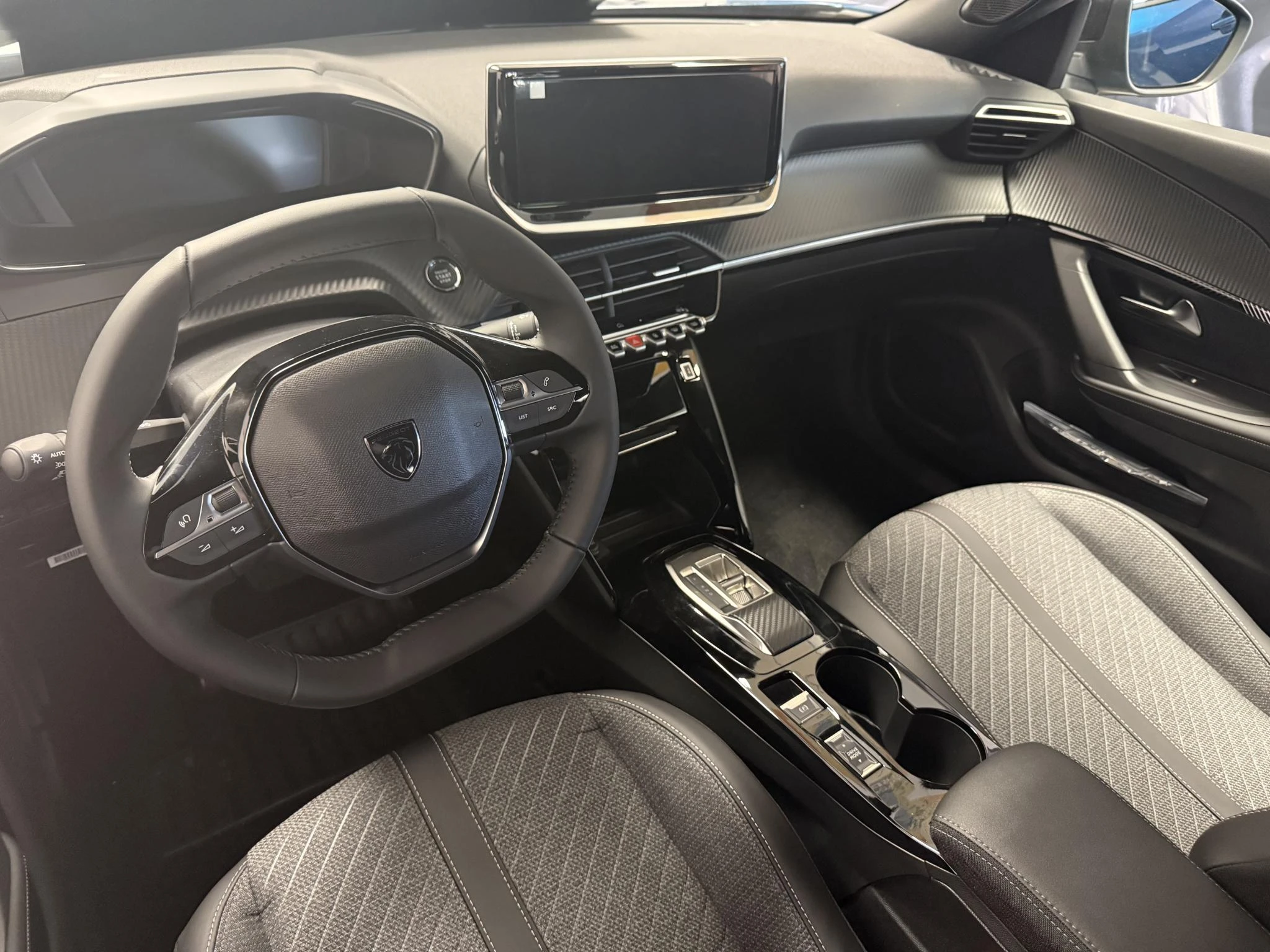 Peugeot 2008 1.2 Hybrid 110 Allure