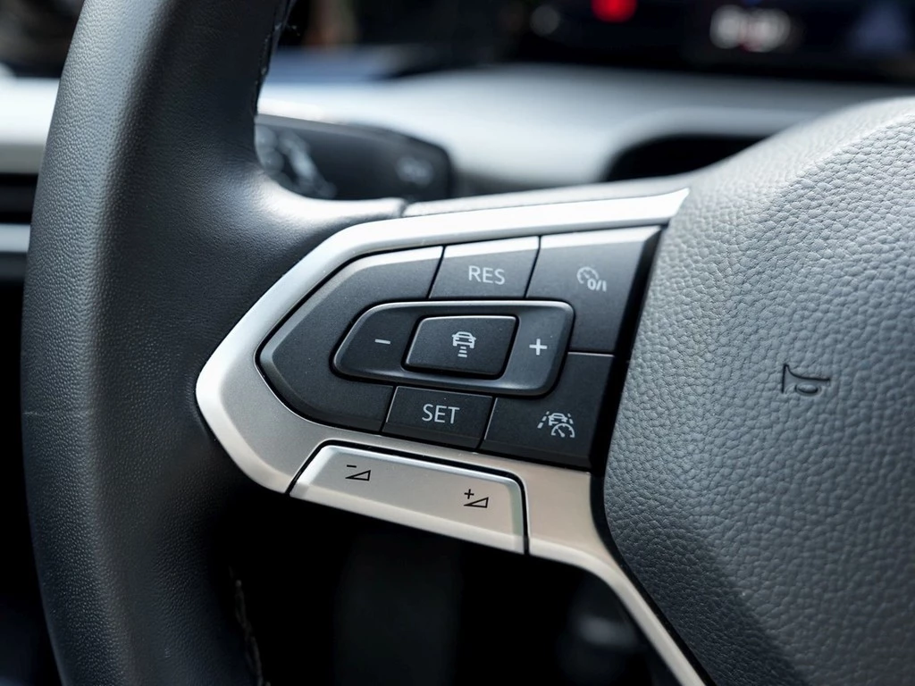 Volkswagen Golf Variant 1.0 TSI Life *LED*Navi*PDC*Kessy*Travel*Assist*Climatronic*Sitzhzg*uvm...
