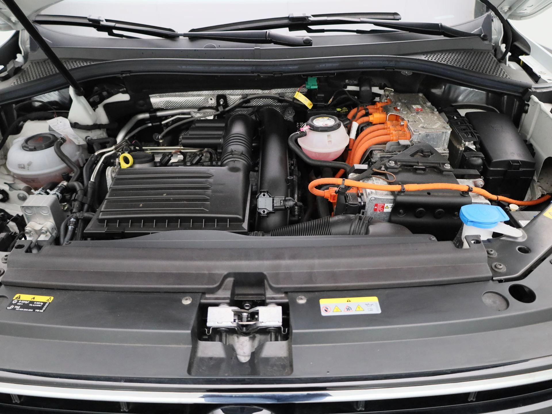Volkswagen Tiguan 1.4 TSI eHybrid R-Line Business+ 245 PK|
