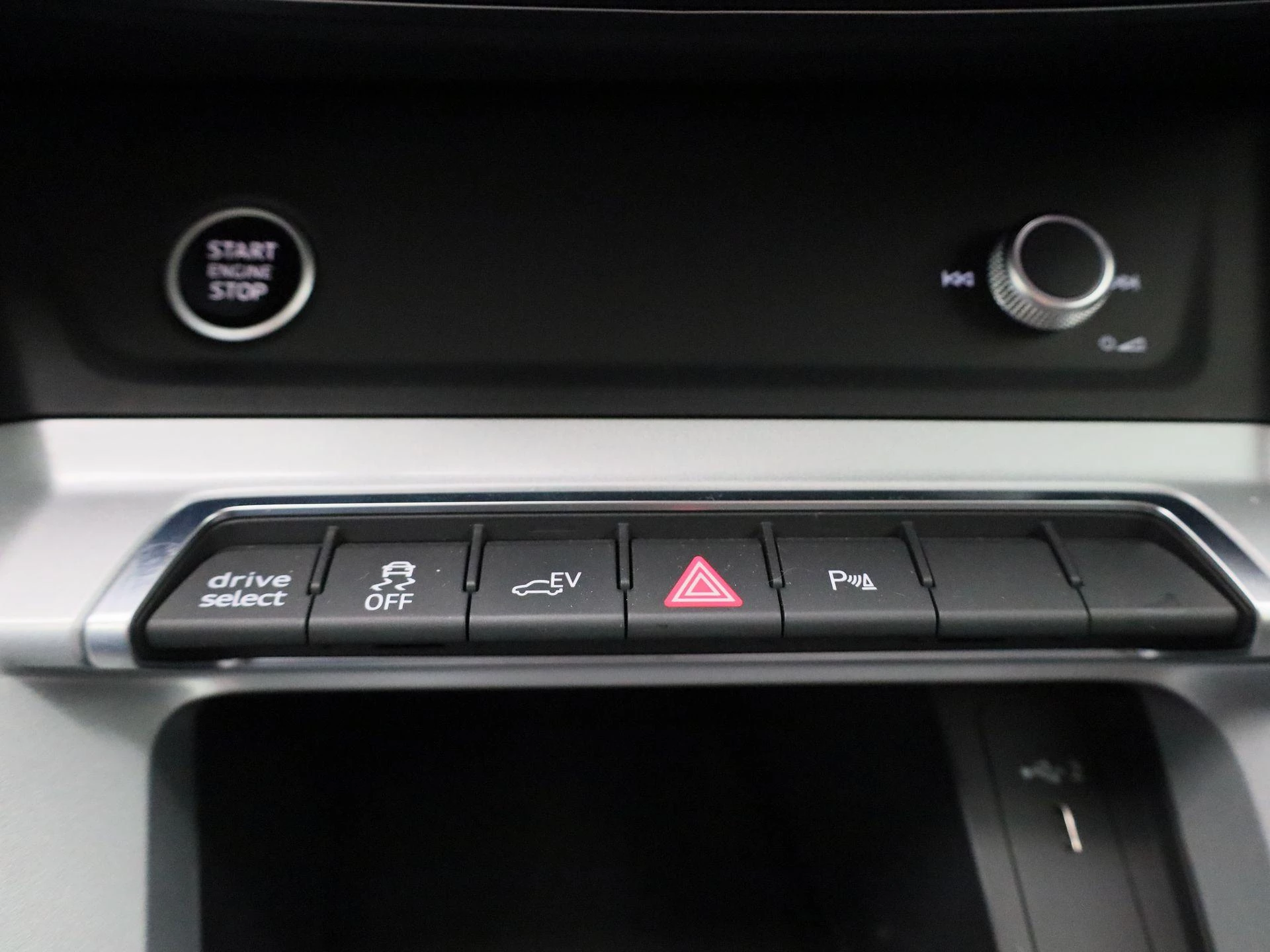 Audi Q3 45 TFSI-e S tronic Bus. Ed. Attraction