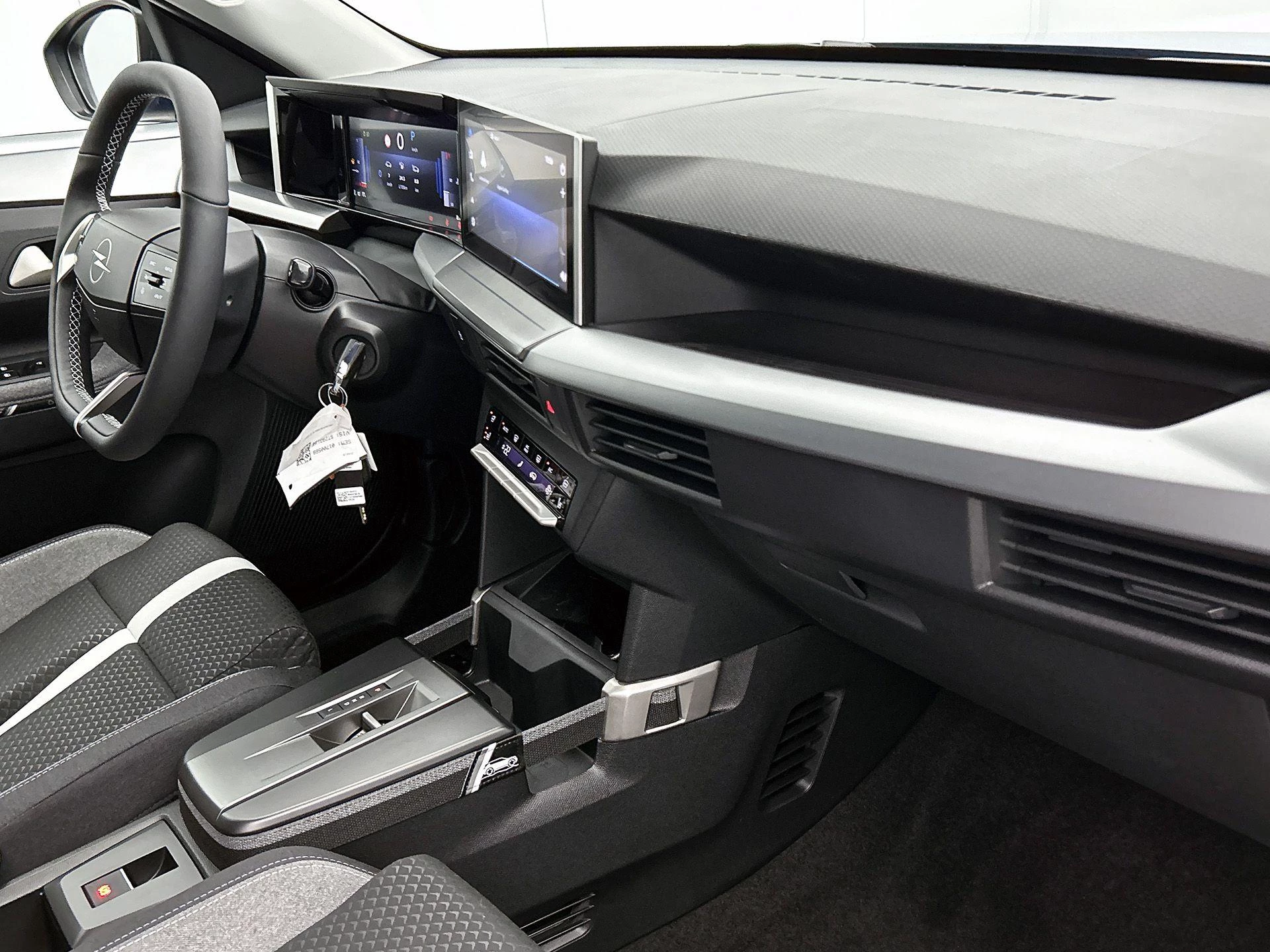 Opel-Frontera-image-19