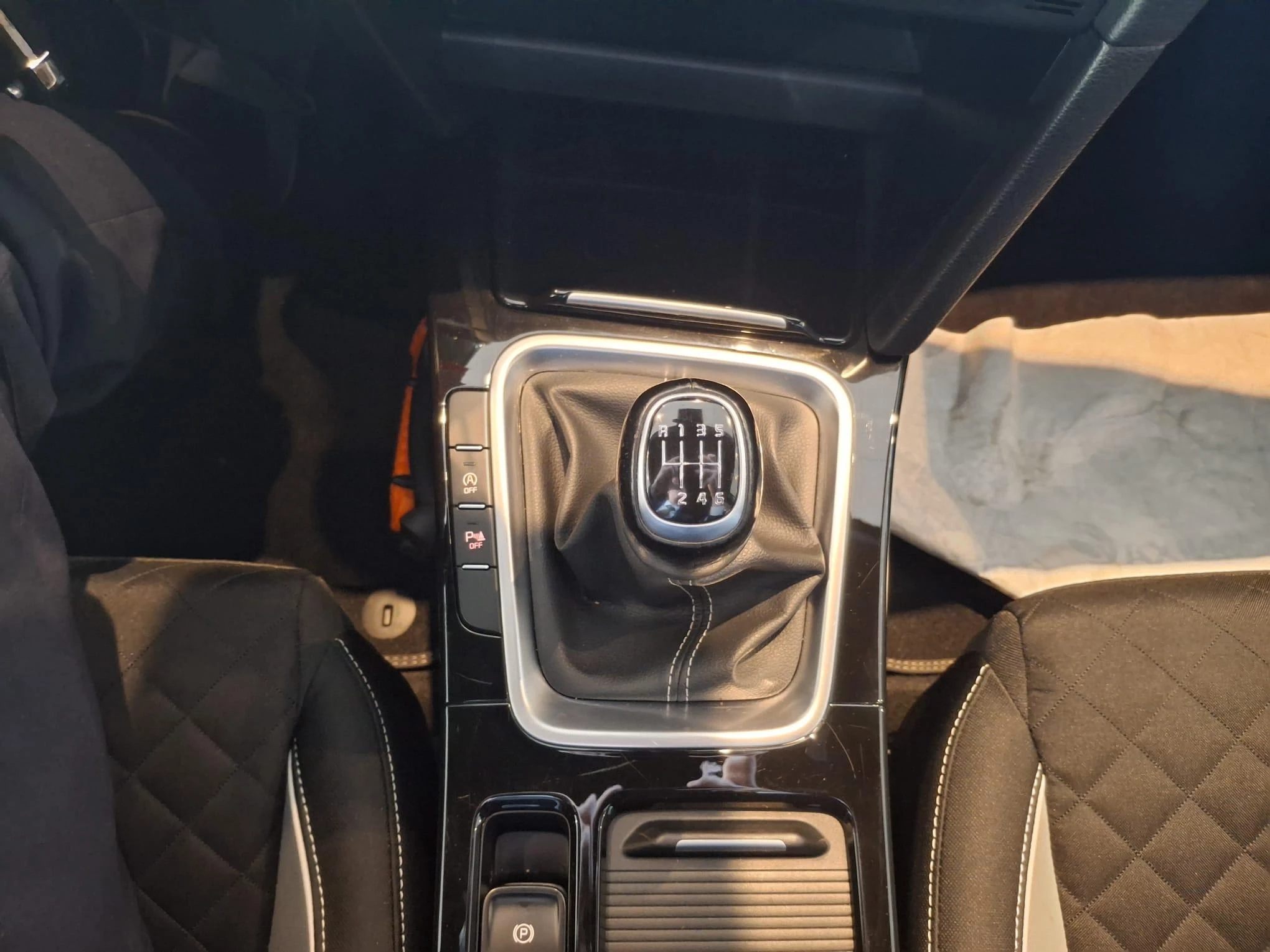 Kia-ProCeed-image-19