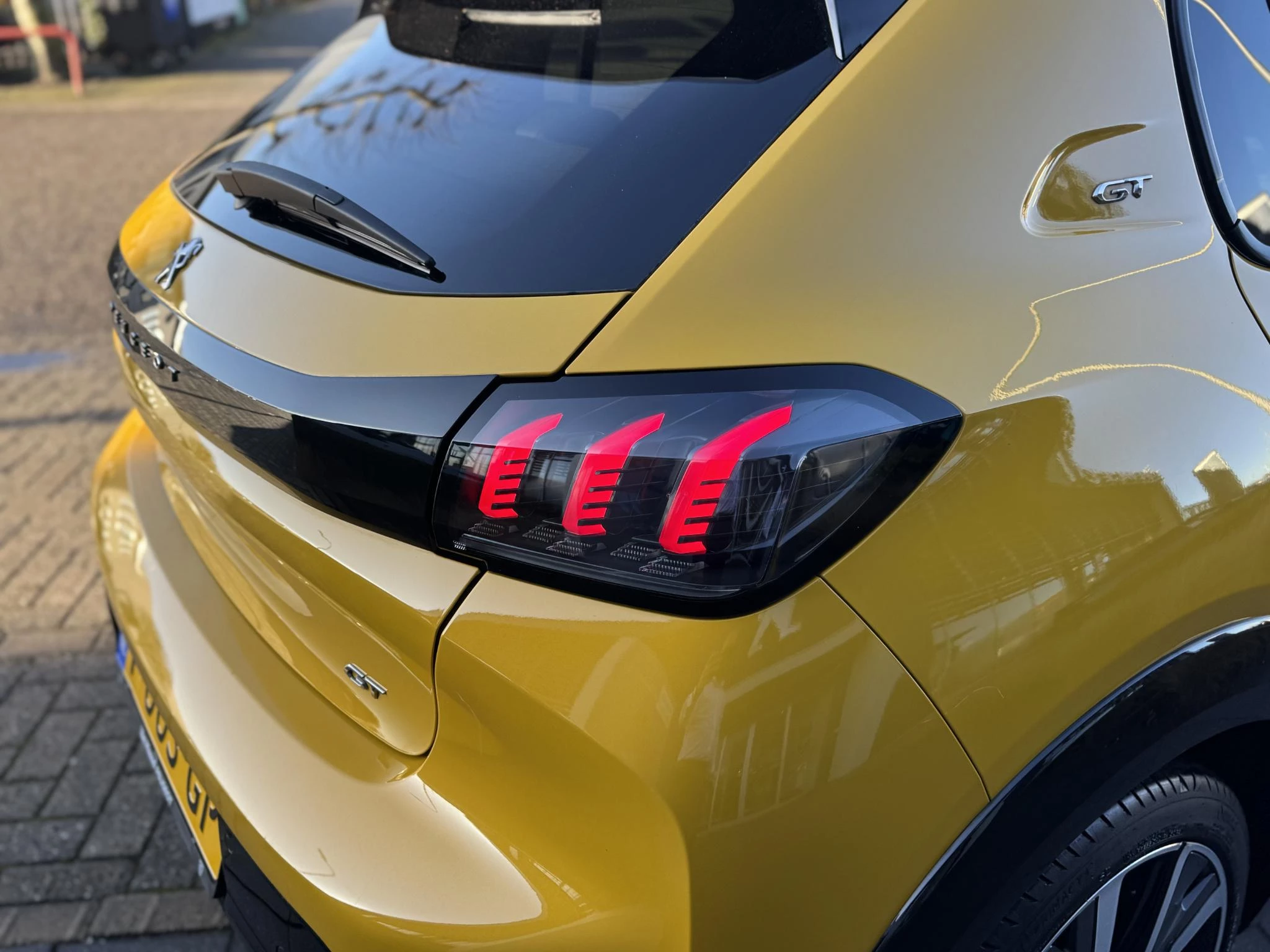 Peugeot-208-image-13