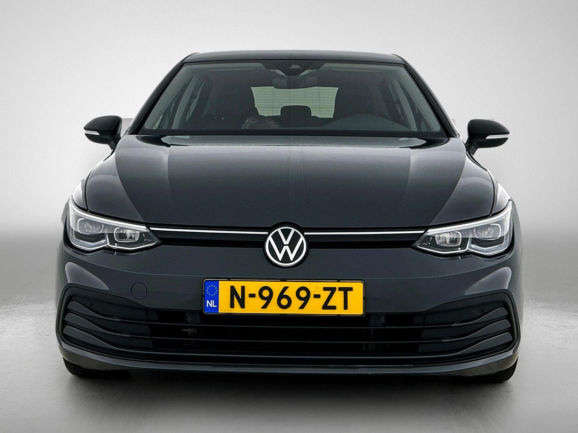 Volkswagen-Golf-image-4