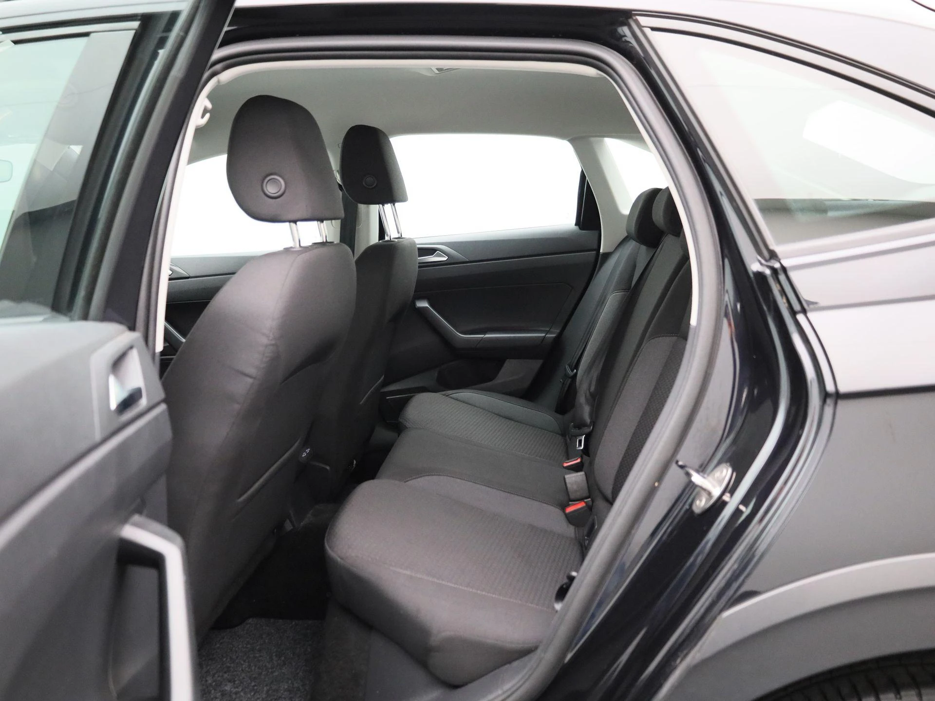Volkswagen-Taigo-image-9