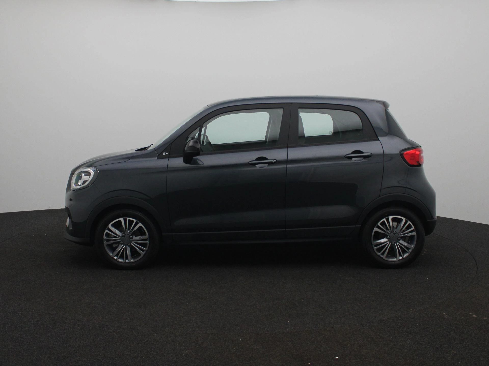 Leapmotor-T03-image-4