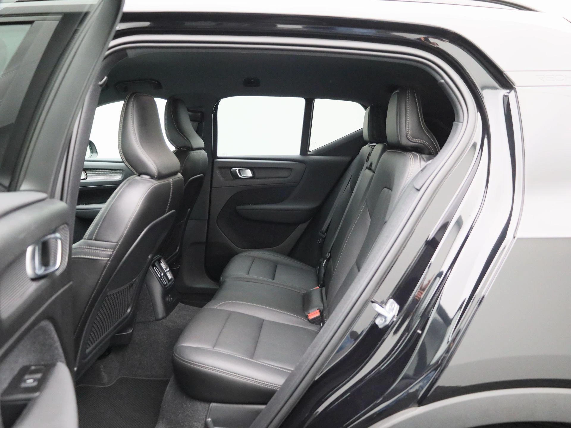 Volvo-XC40-image-9