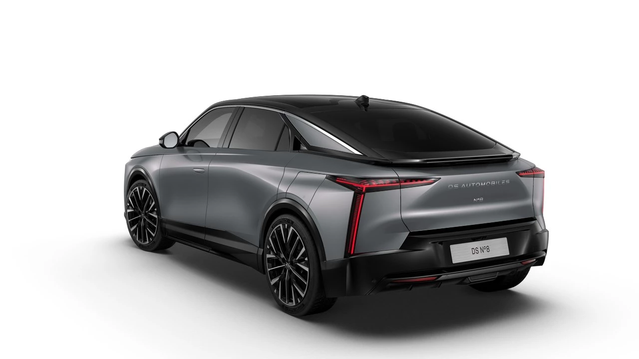 DS N°8 Pallas Black Edition