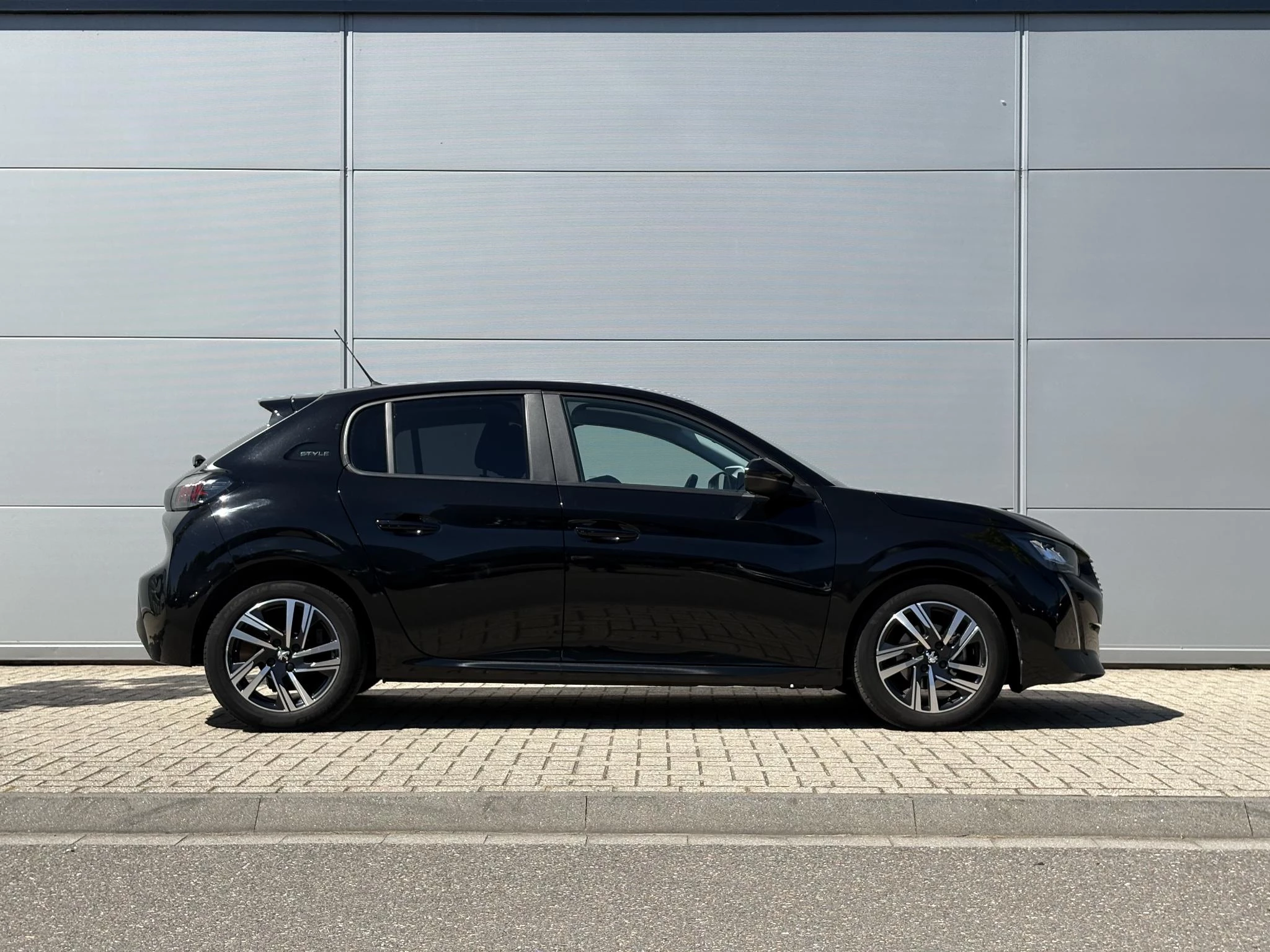 Peugeot-208-image-6