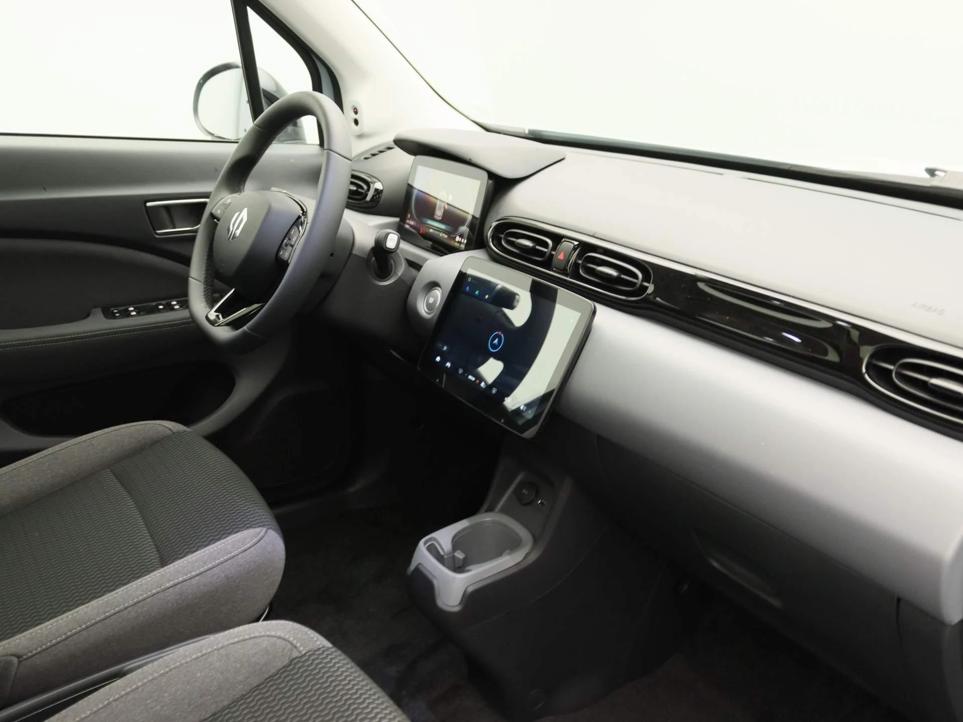 Leapmotor-T03-image-20