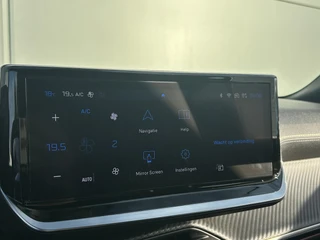 Peugeot e-2008 EV GT 54 kWh