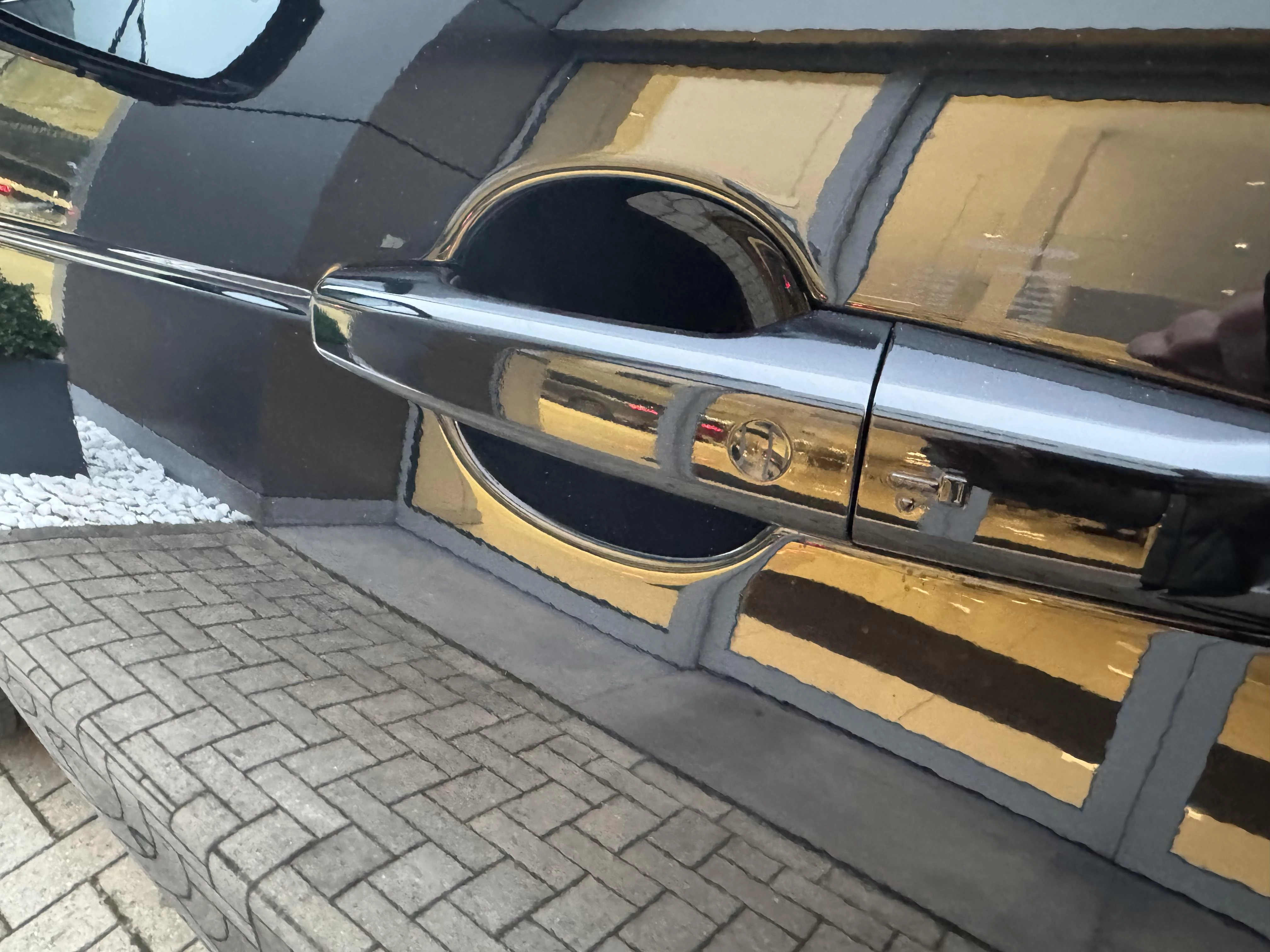 Land Rover-Discovery-image-17