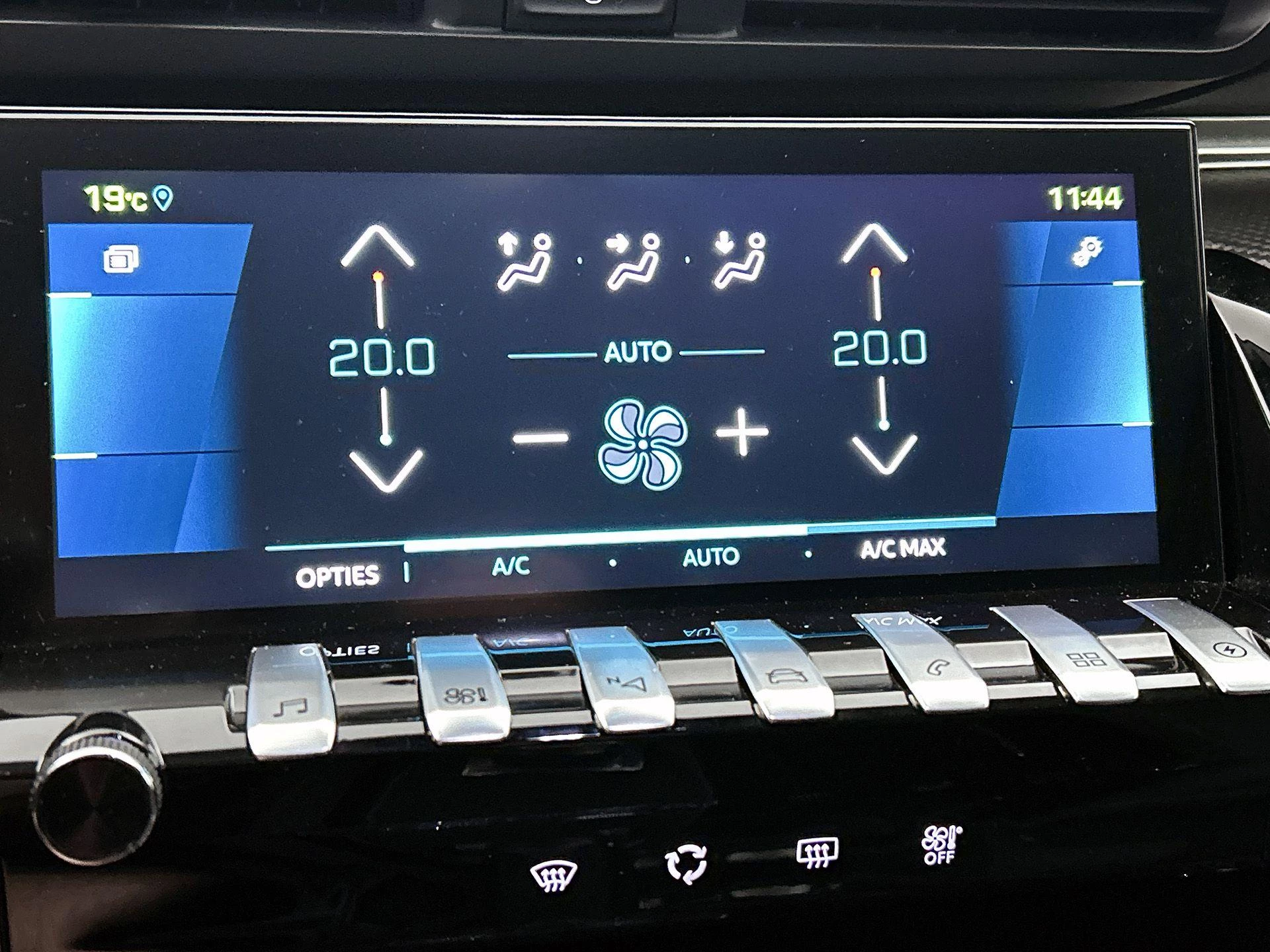 Peugeot-508-image-26