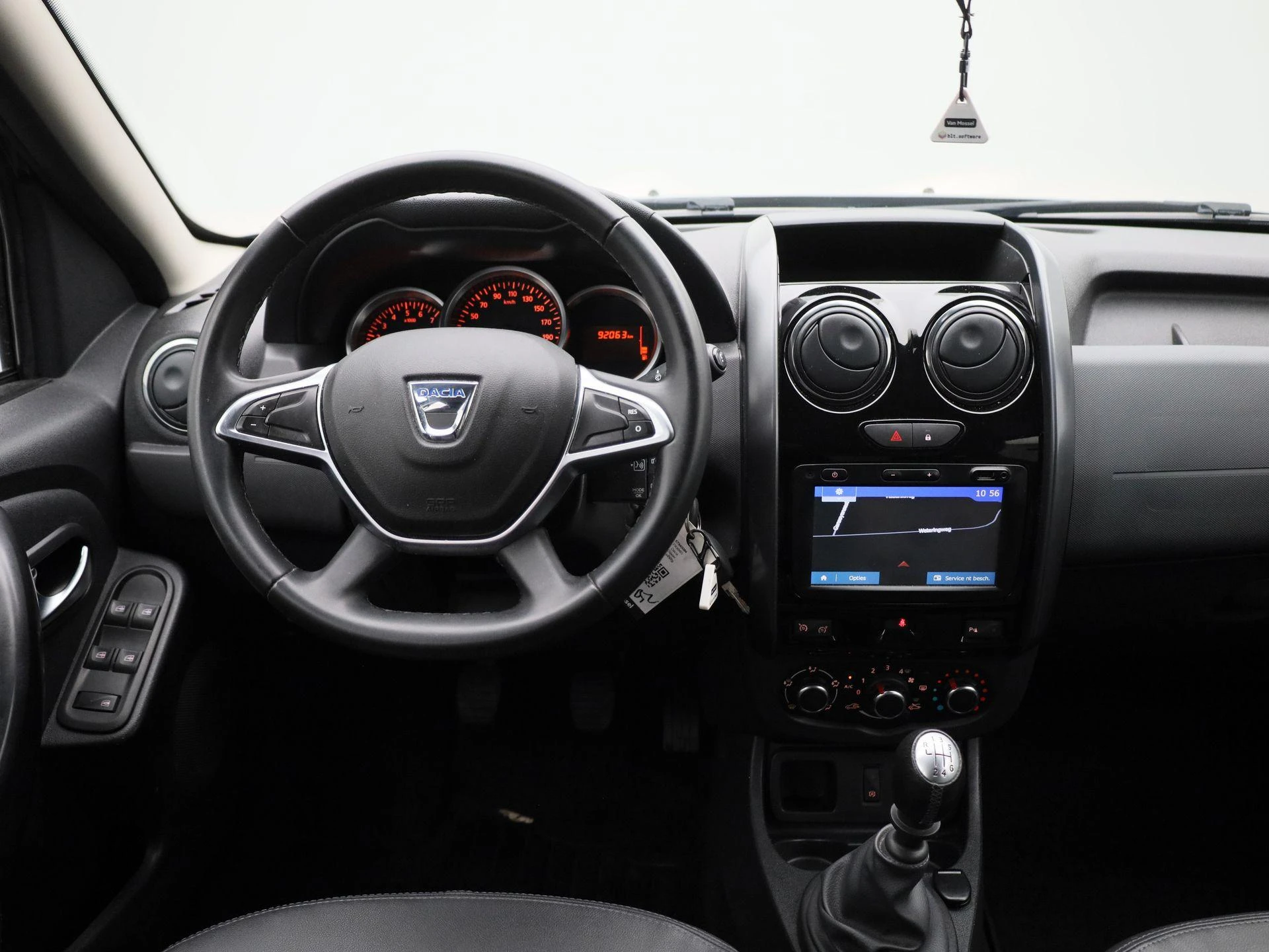 Dacia-Duster-image-6