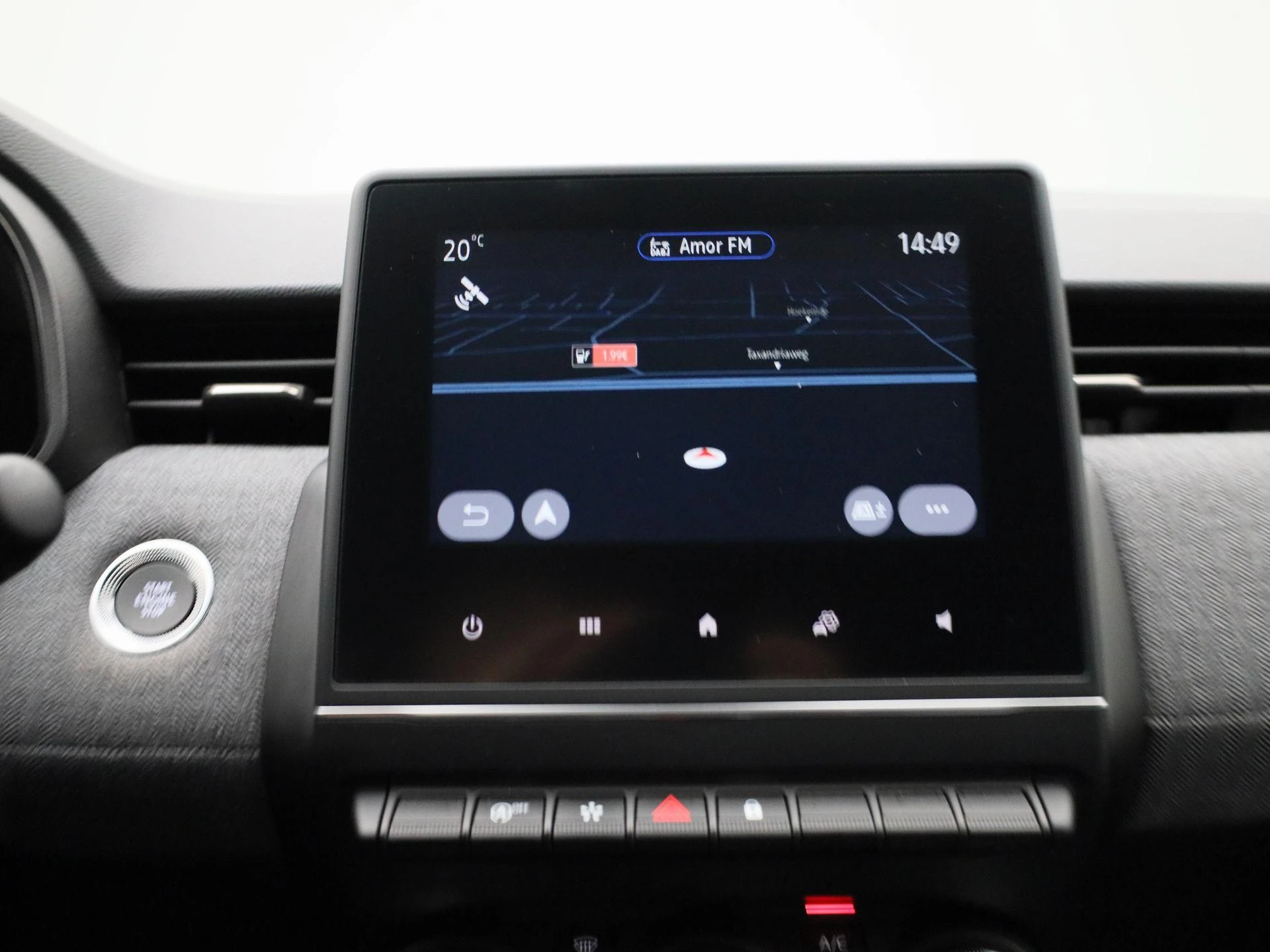 Renault-Clio-image-15