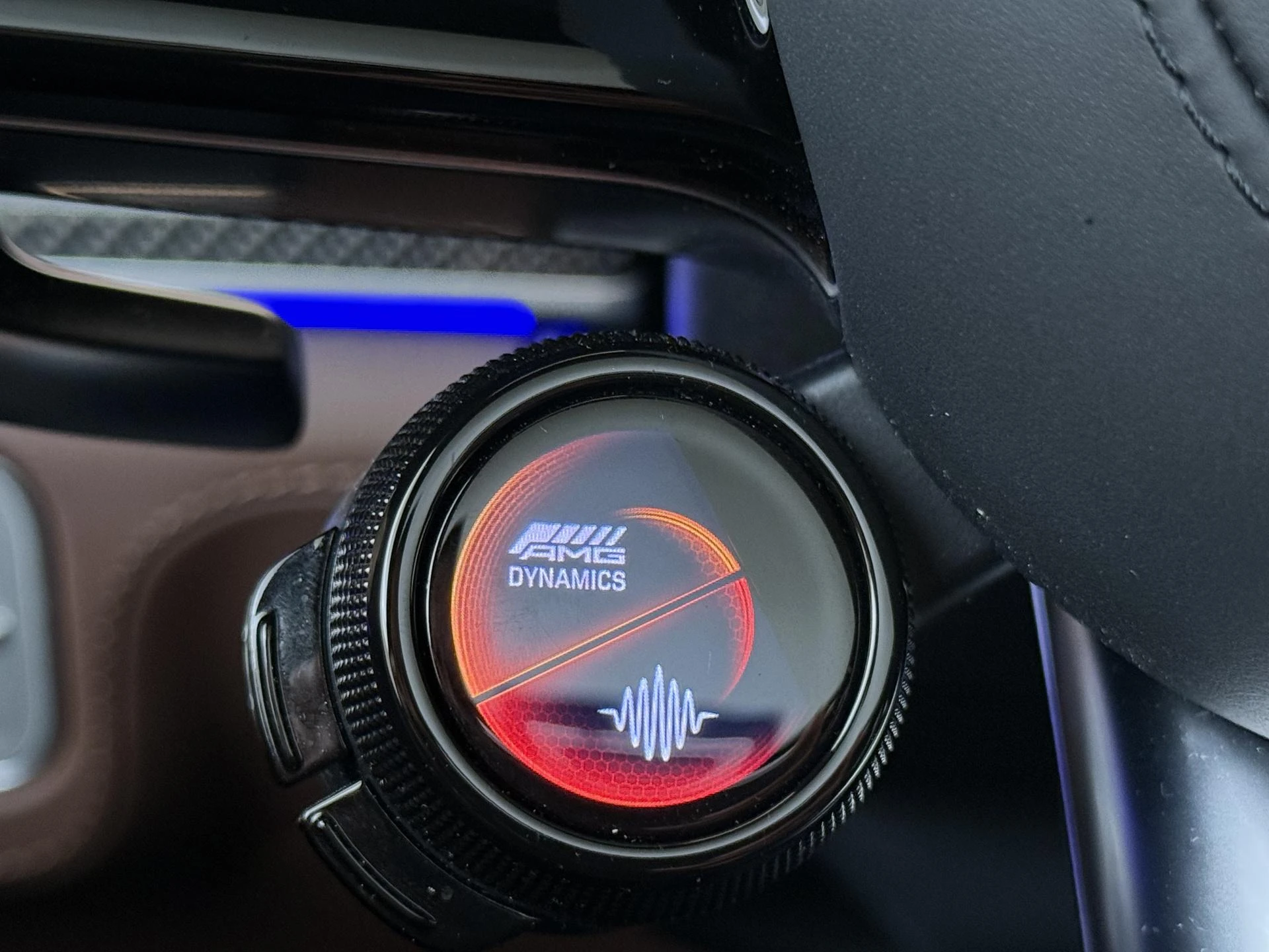 Mercedes-Benz-GLE-image-28