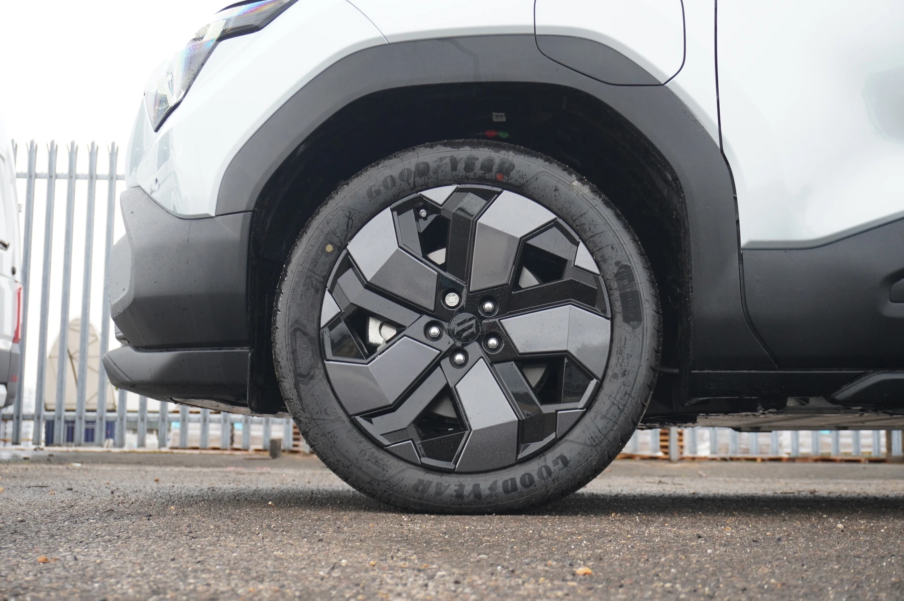 Suzuki-e Vitara-image-4