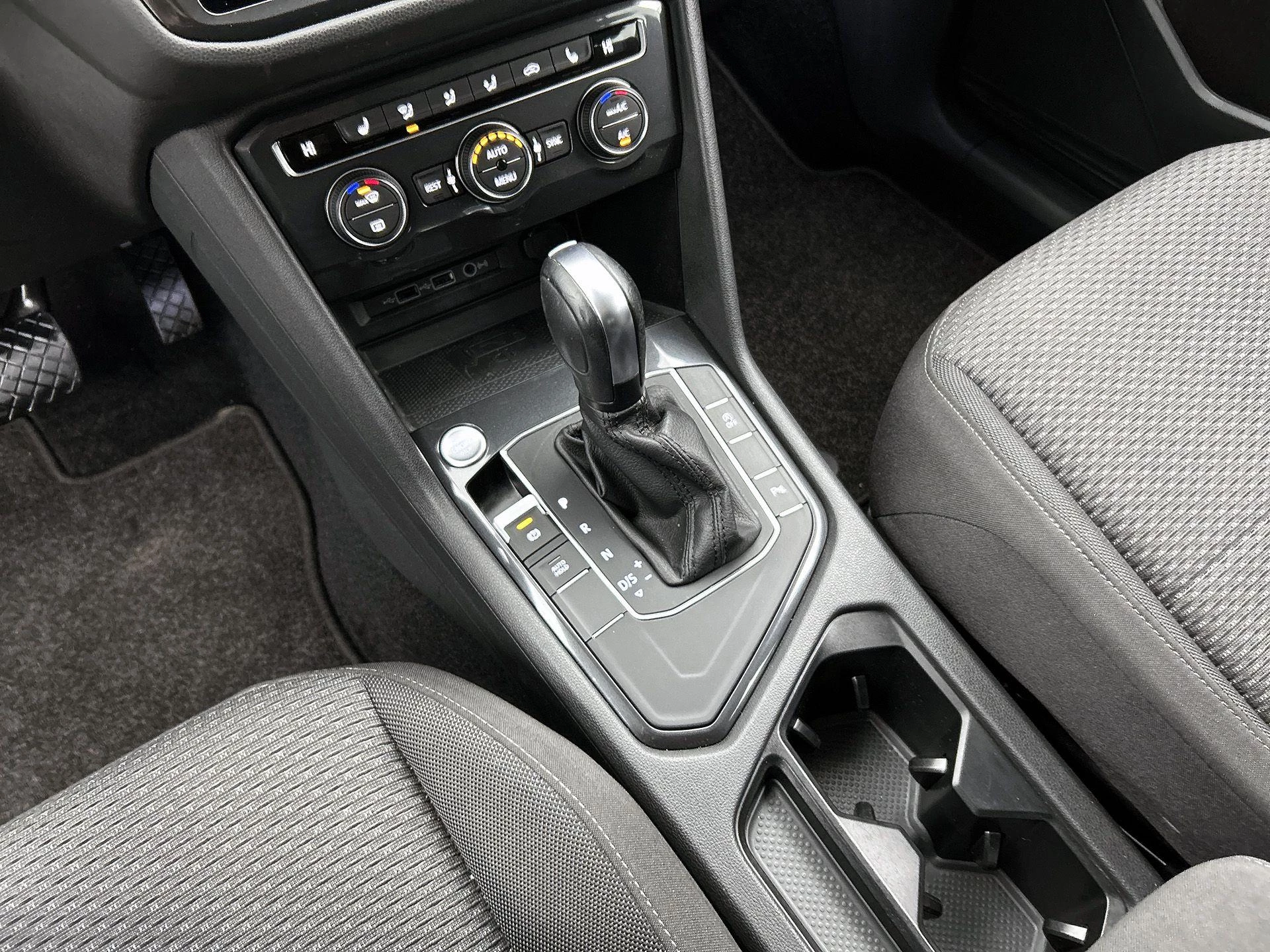 Volkswagen-Tiguan Allspace-image-29
