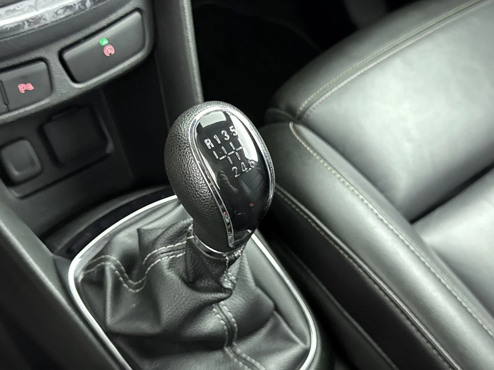 Opel-Mokka-image-12