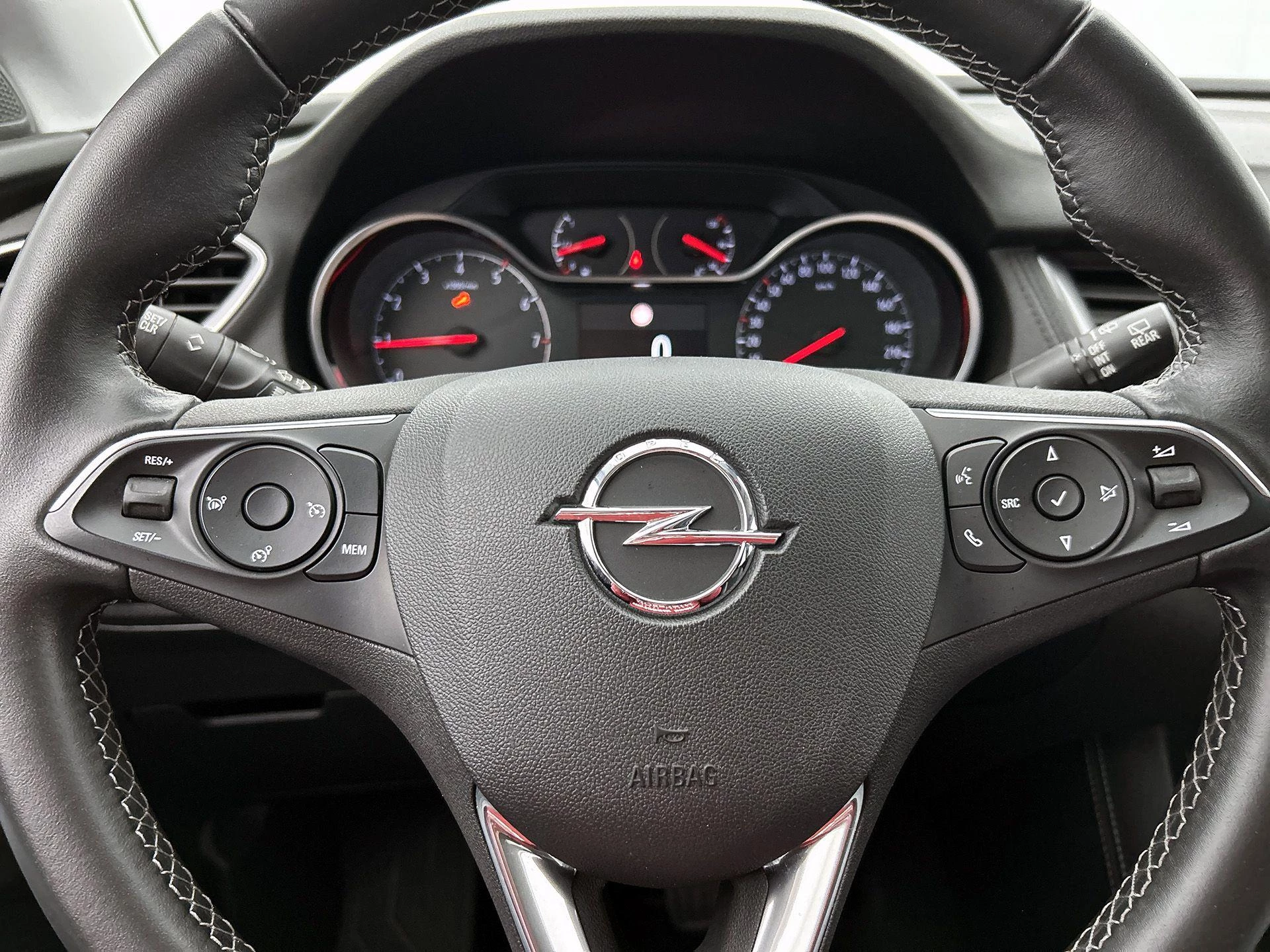 Opel-Grandland X-image-32