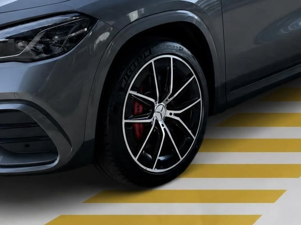 Mercedes-AMG-GLA 45 S AMG-image-5