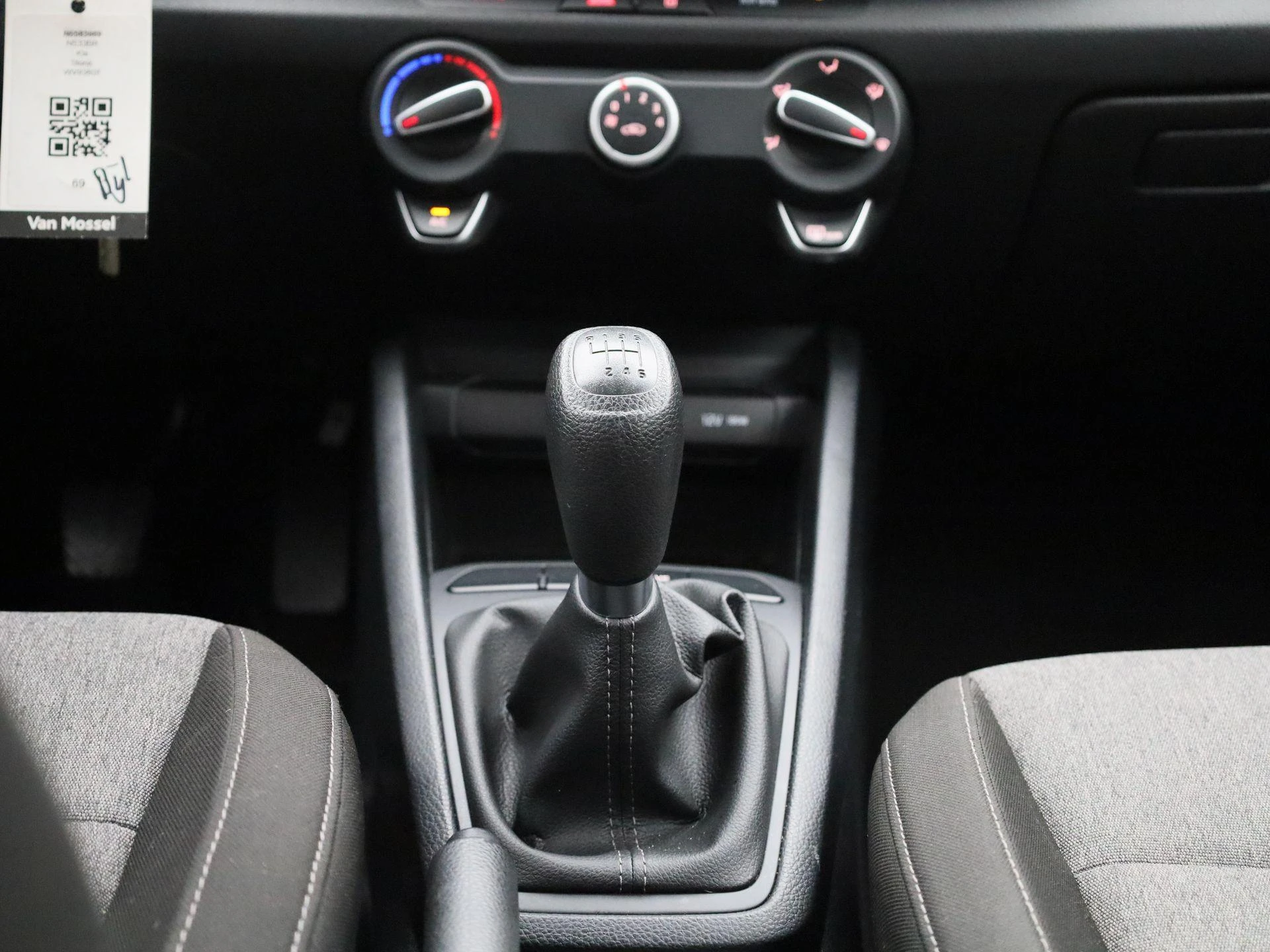 Kia-Stonic-image-9