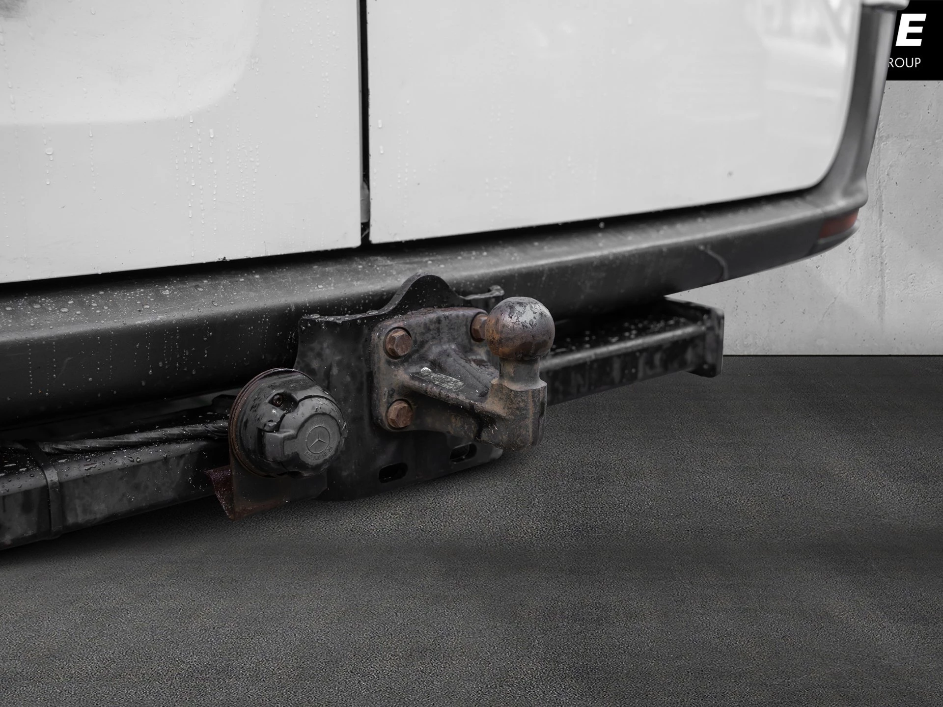 Mercedes-Benz-Sprinter-image-4